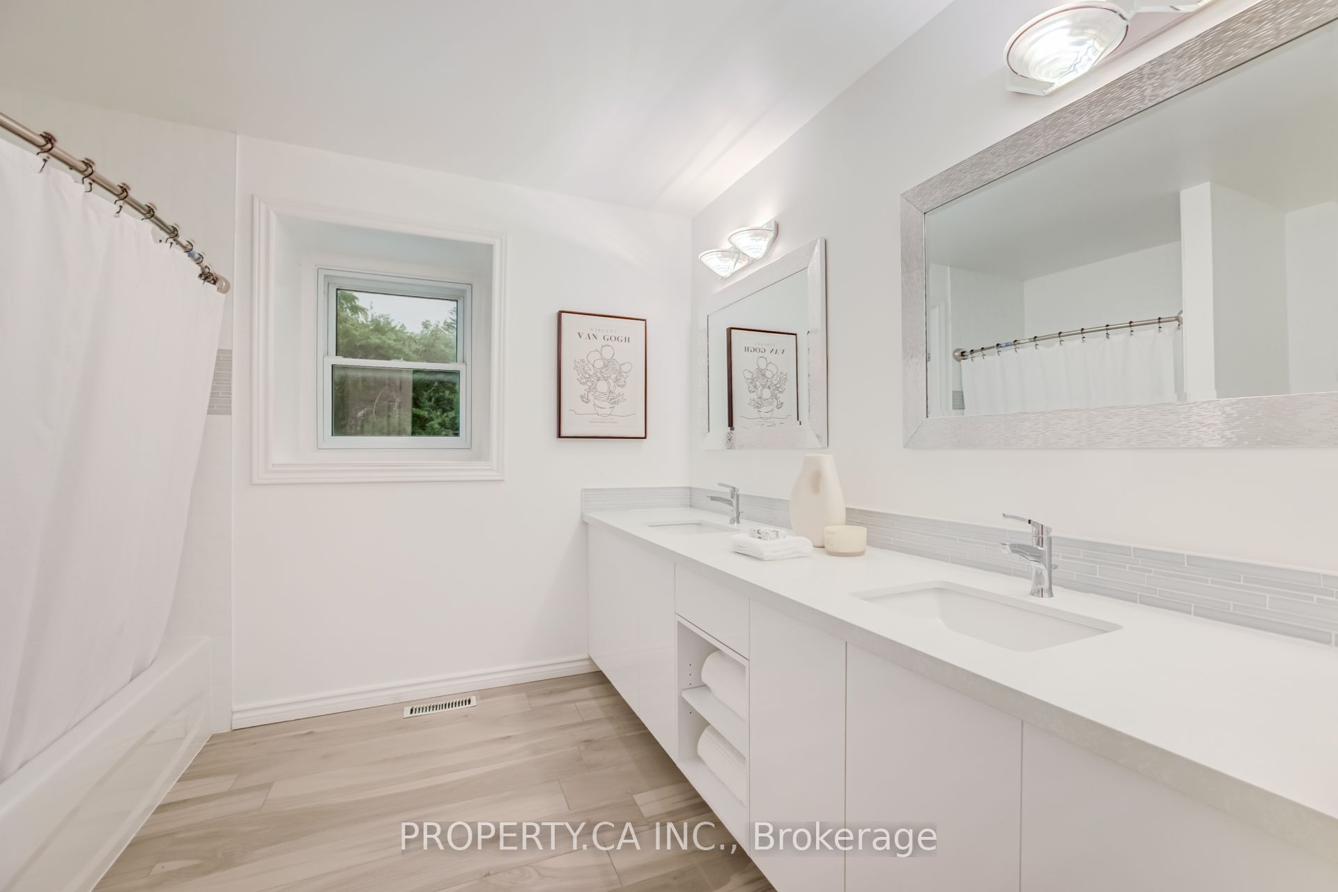 143 Cambridge Crescent Property Photo 21