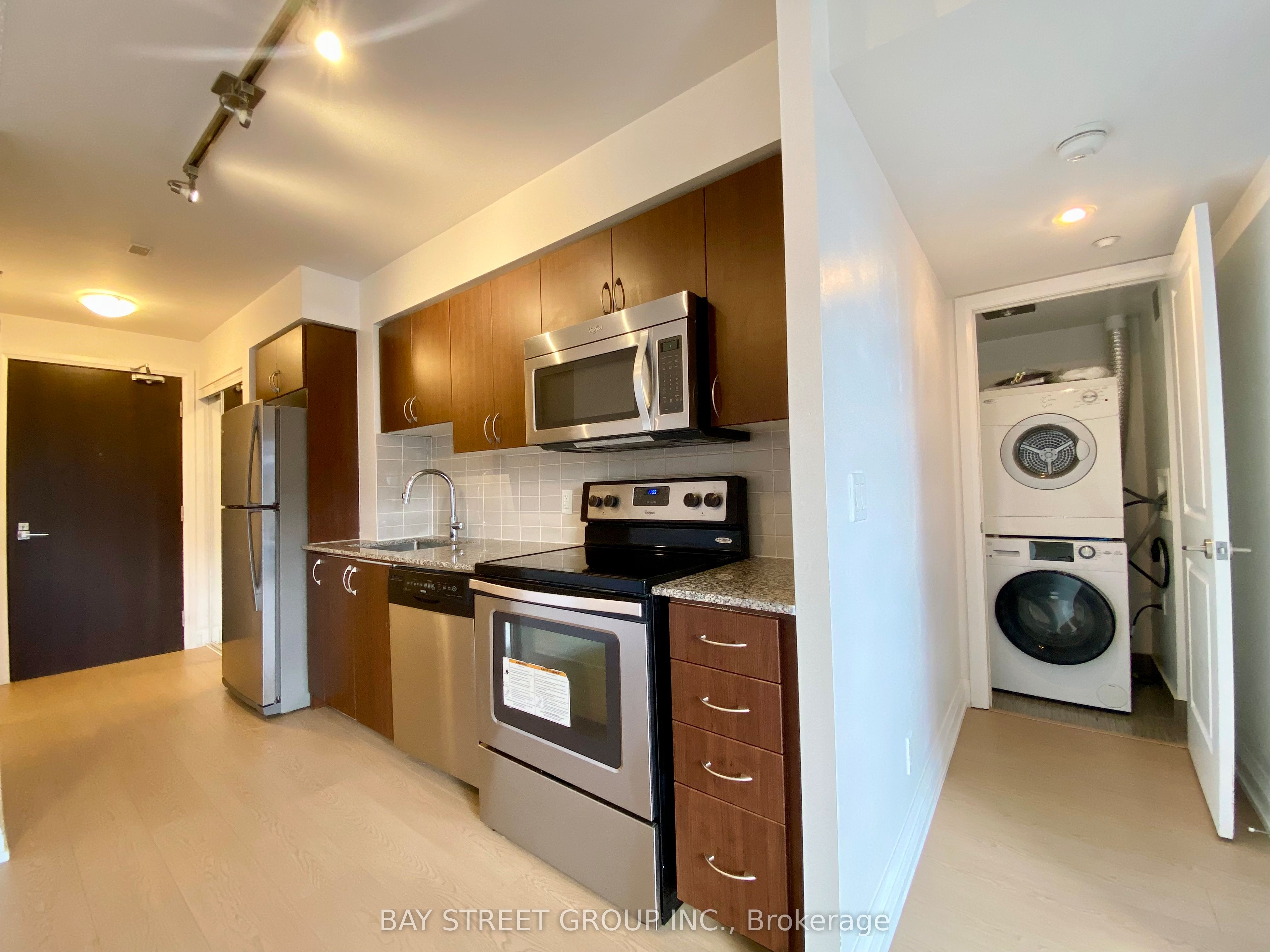370 Highway 7 E 925 Property Photo 4