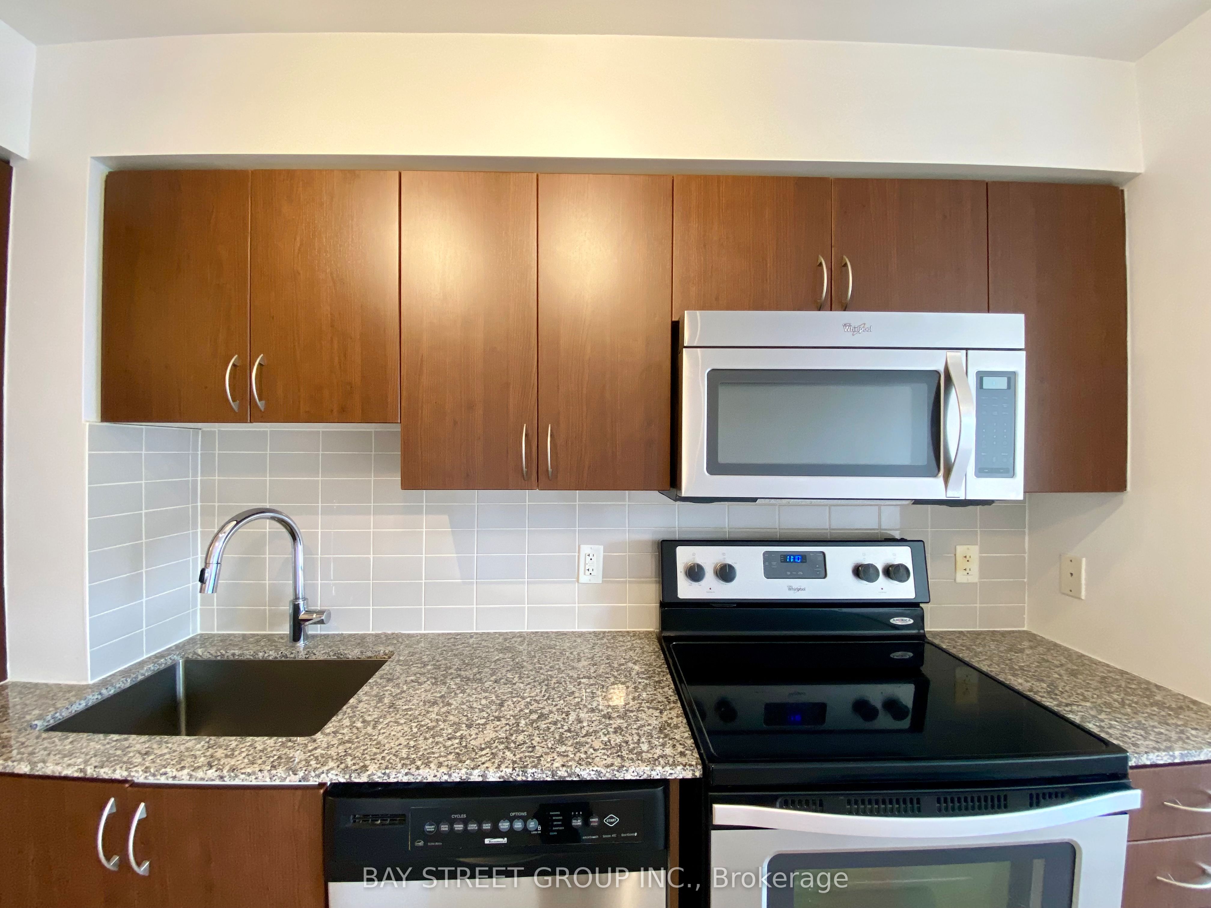 370 Highway 7 E 925 Property Photo 7