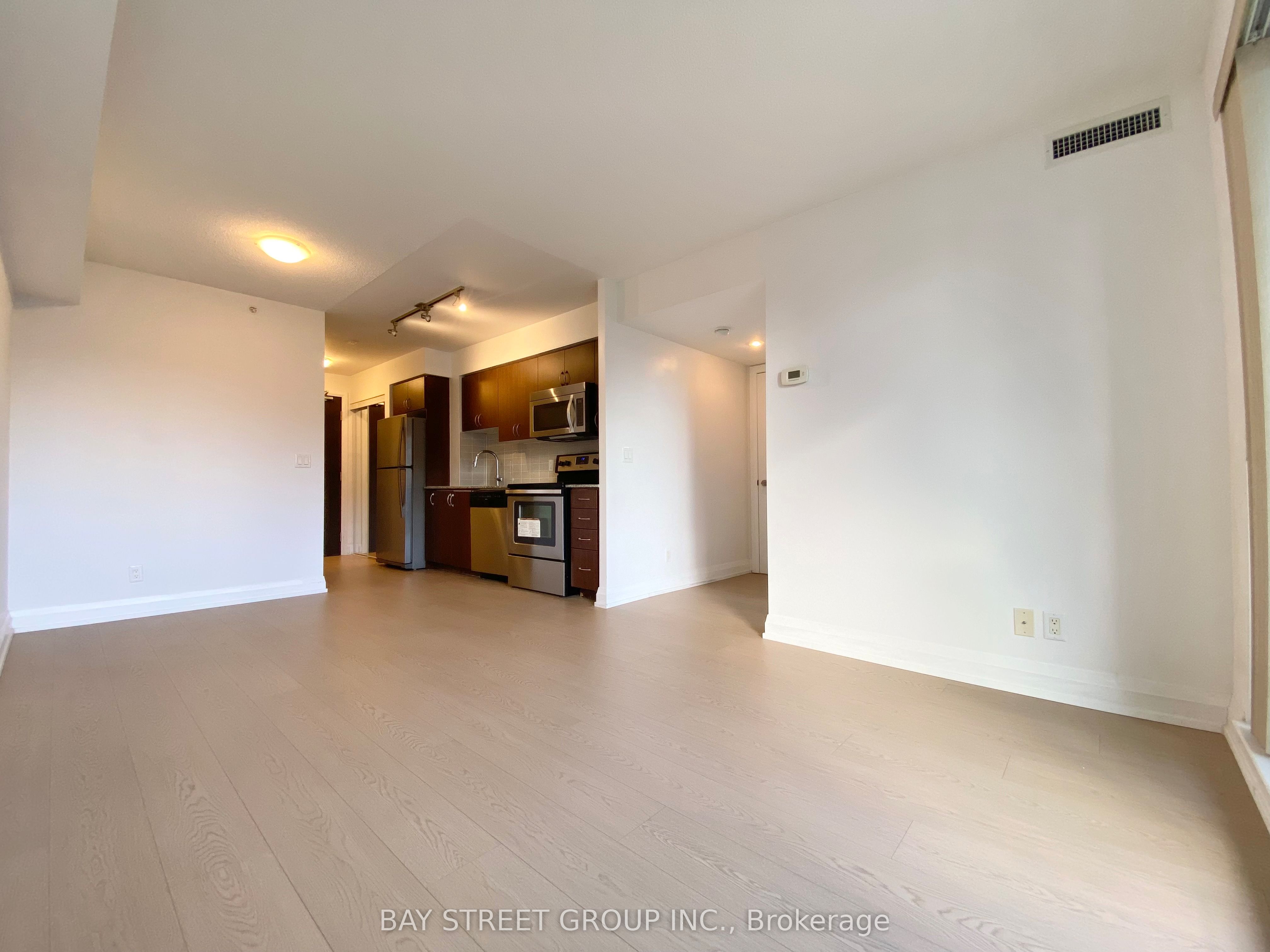 370 Highway 7 E 925 Property Photo 9