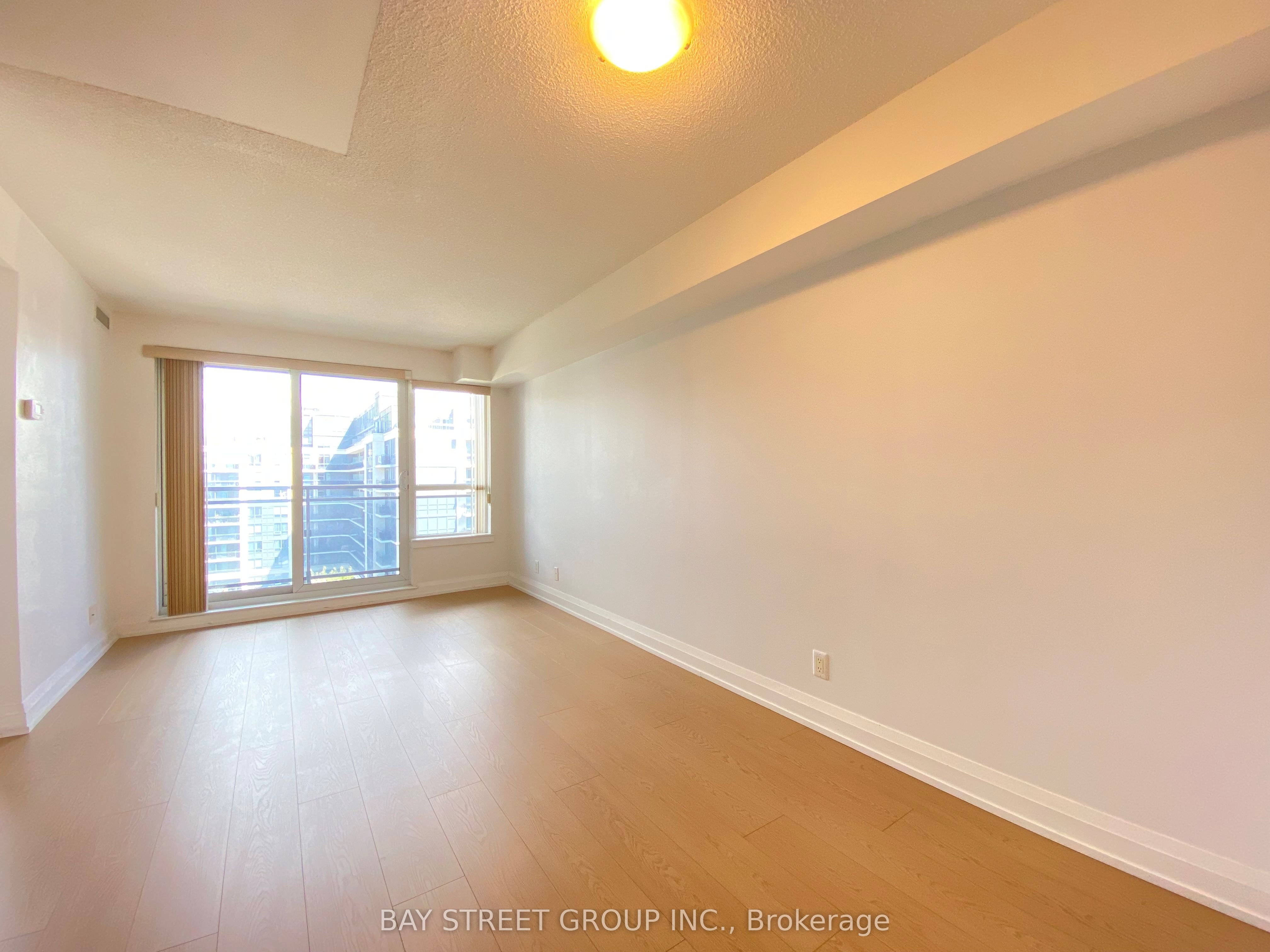 370 Highway 7 E 925 Property Photo 10