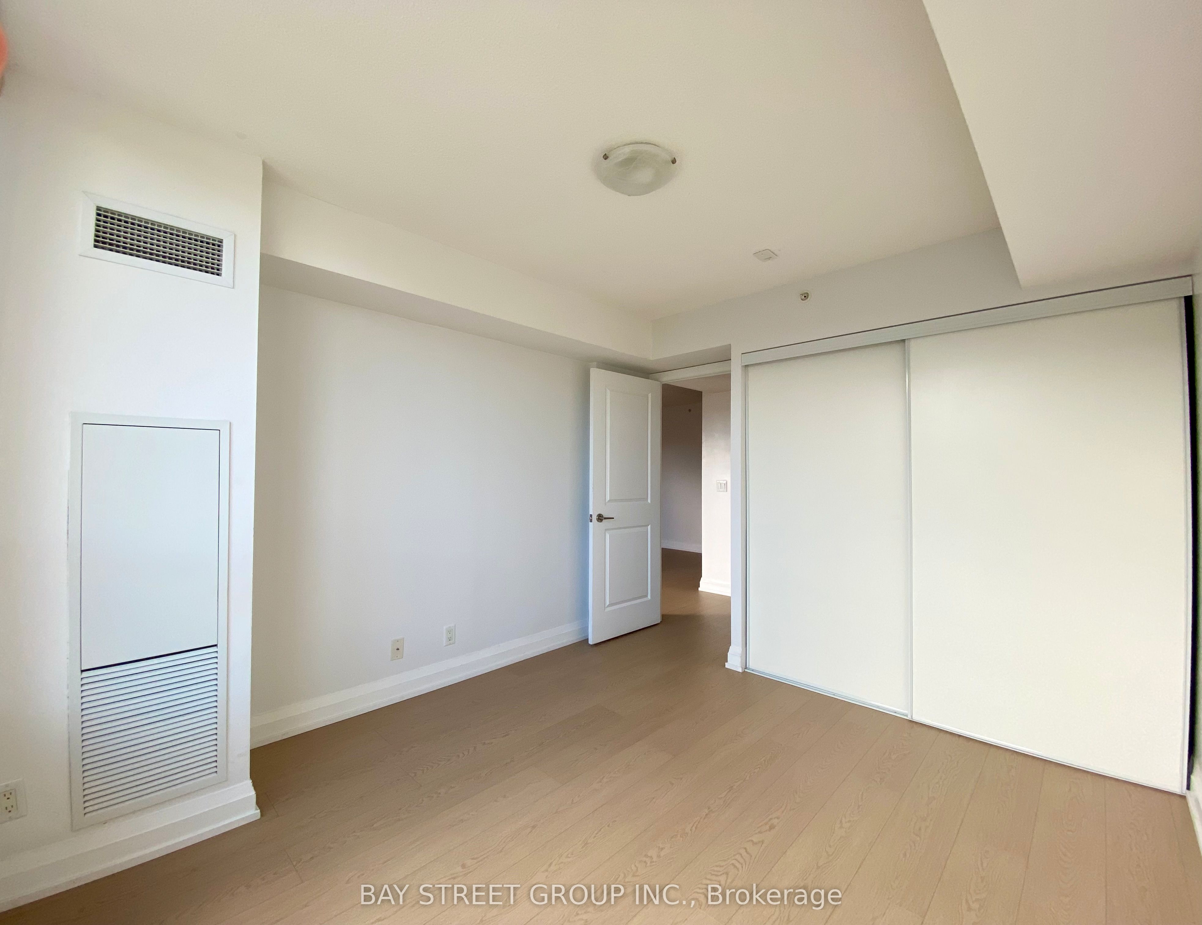 370 Highway 7 E 925 Property Photo 13