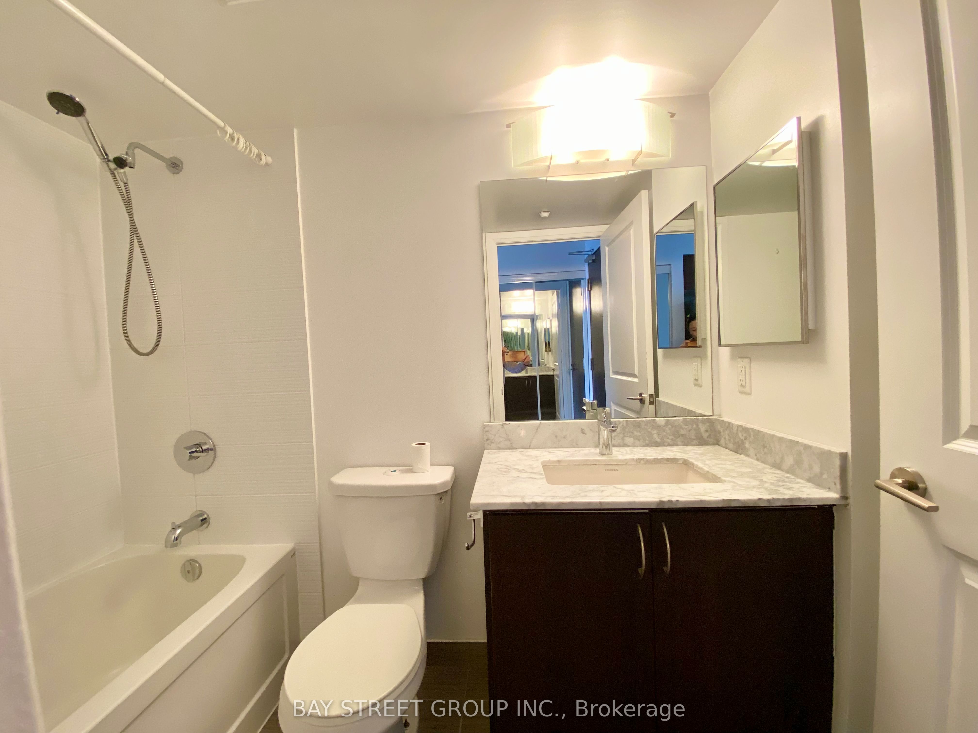 370 Highway 7 E 925 Property Photo 16