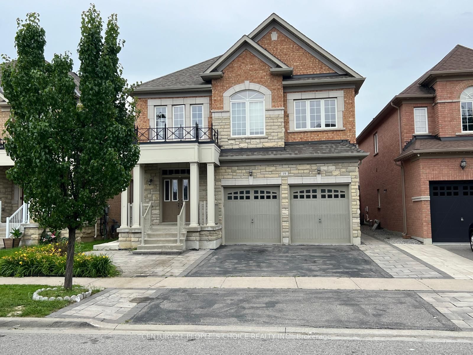 19 Antorisa Avenue E #BSMT Property Photo 1