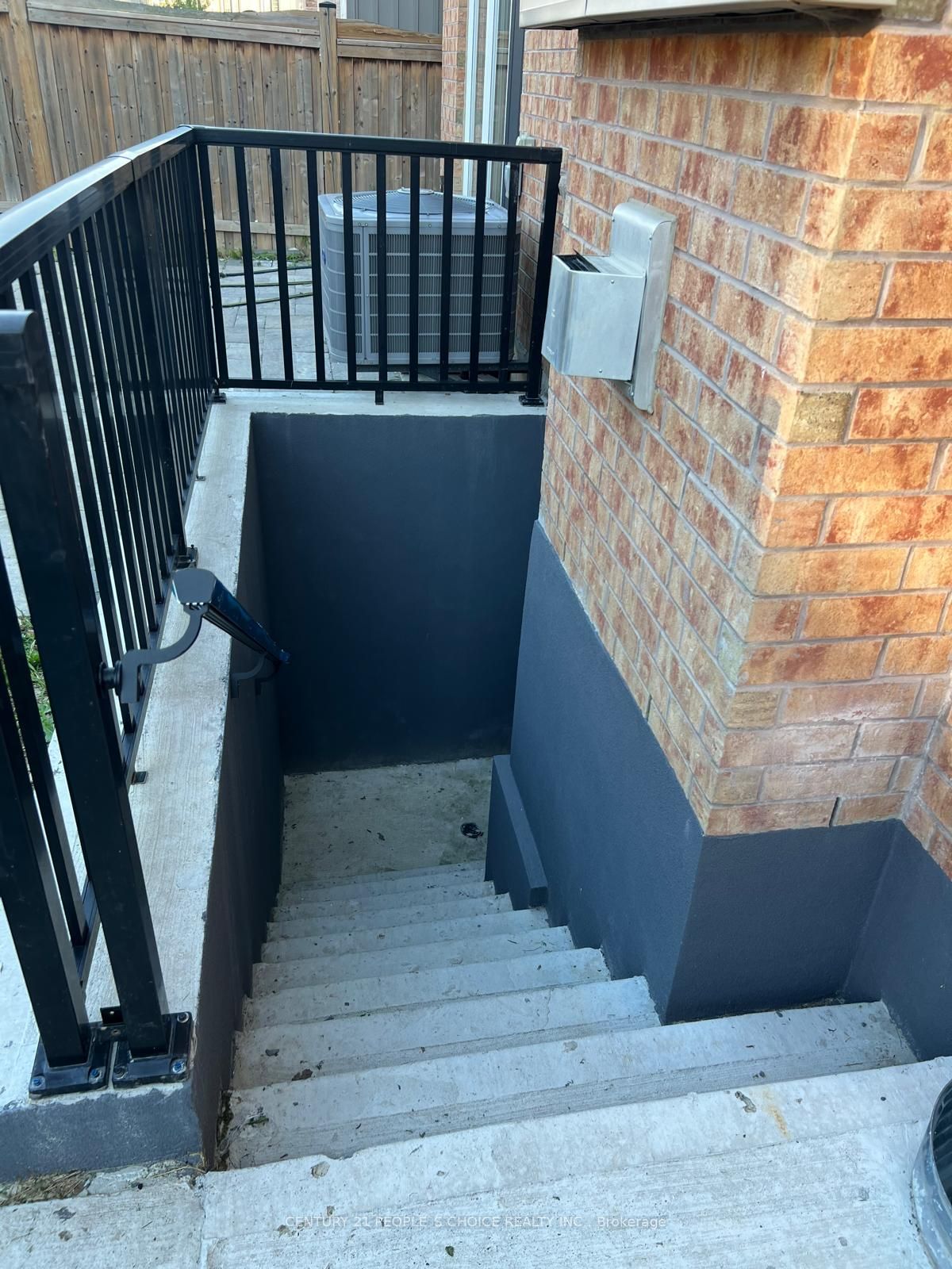 19 Antorisa Avenue E #bsmt Property Photo 2
