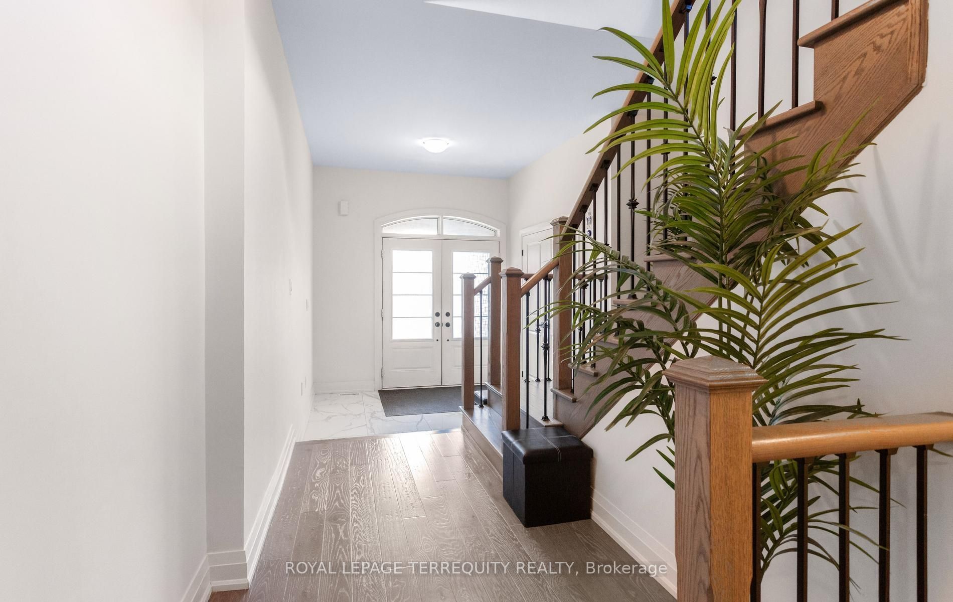 242 Factor Street Property Photo 5