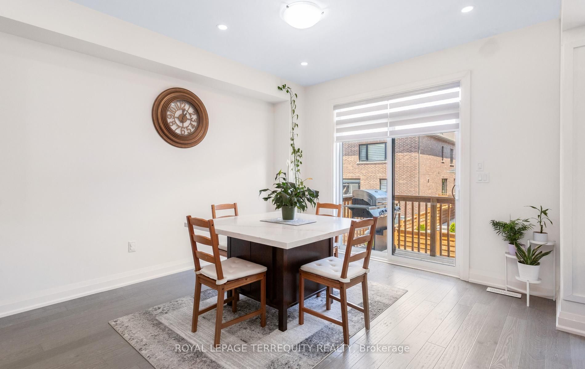 242 Factor Street Property Photo 18