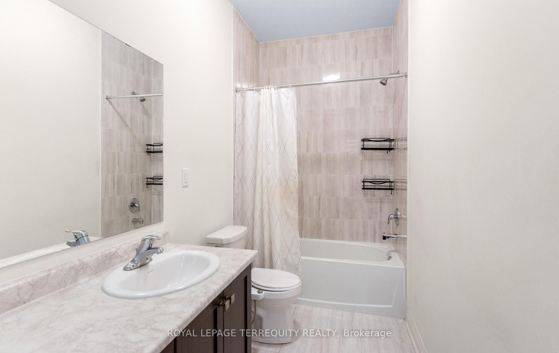 242 Factor Street Property Photo 39