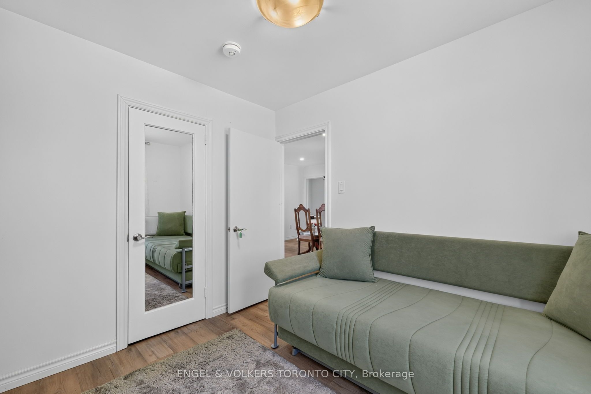 1108 Trombley Street Property Photo 12