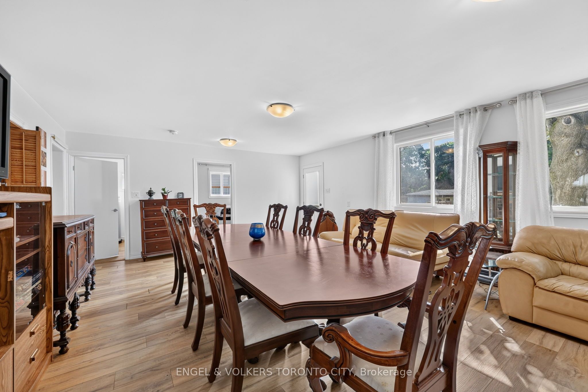 1108 Trombley Street Property Photo 19