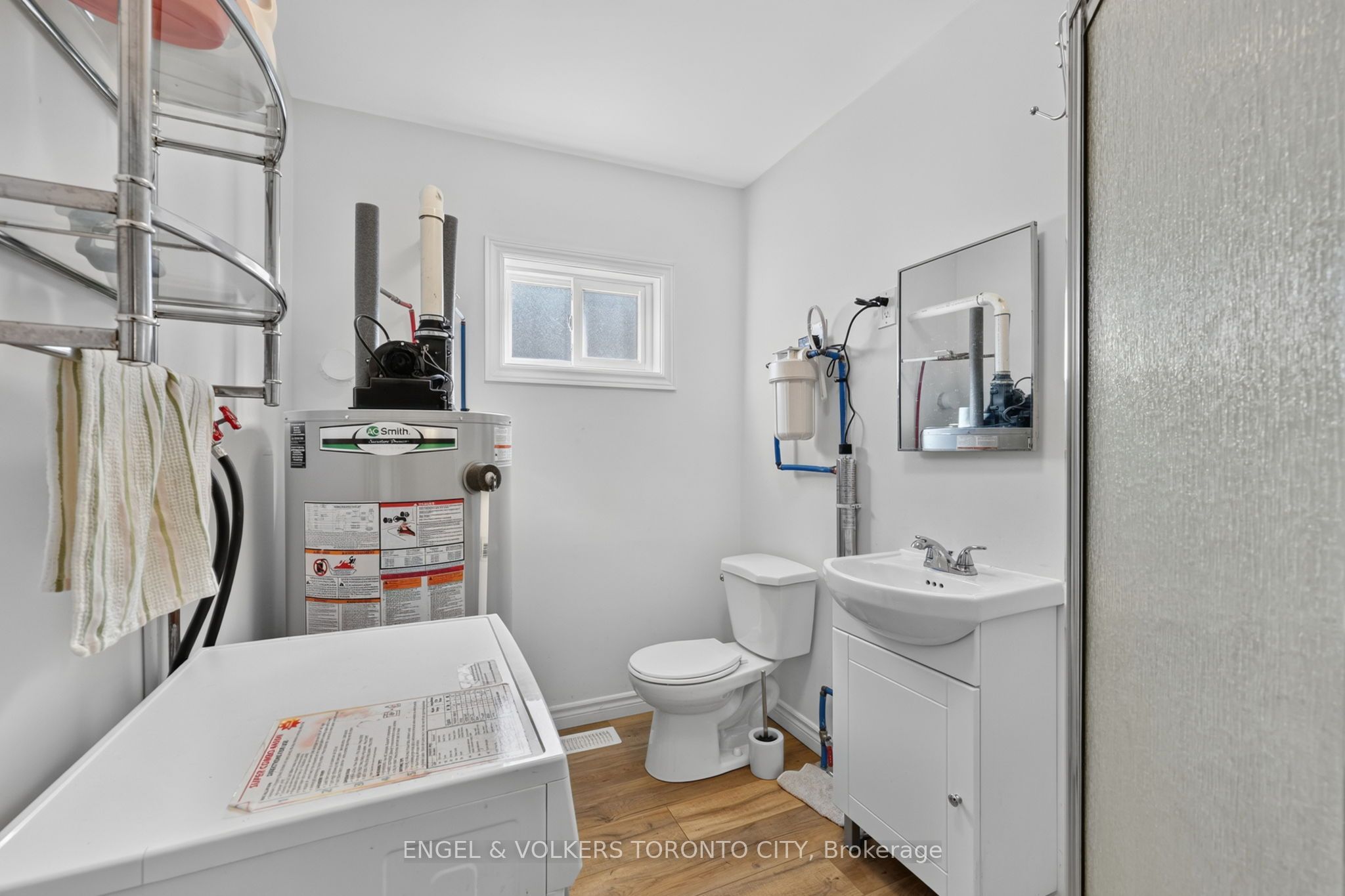 1108 Trombley Street Property Photo 25