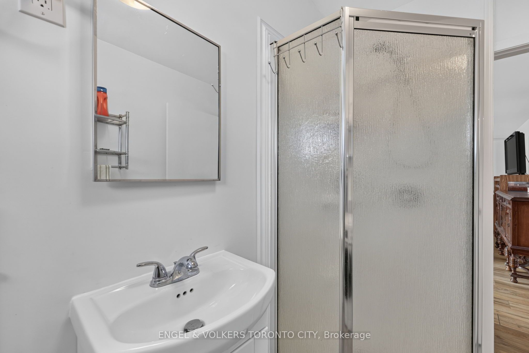 1108 Trombley Street Property Photo 26