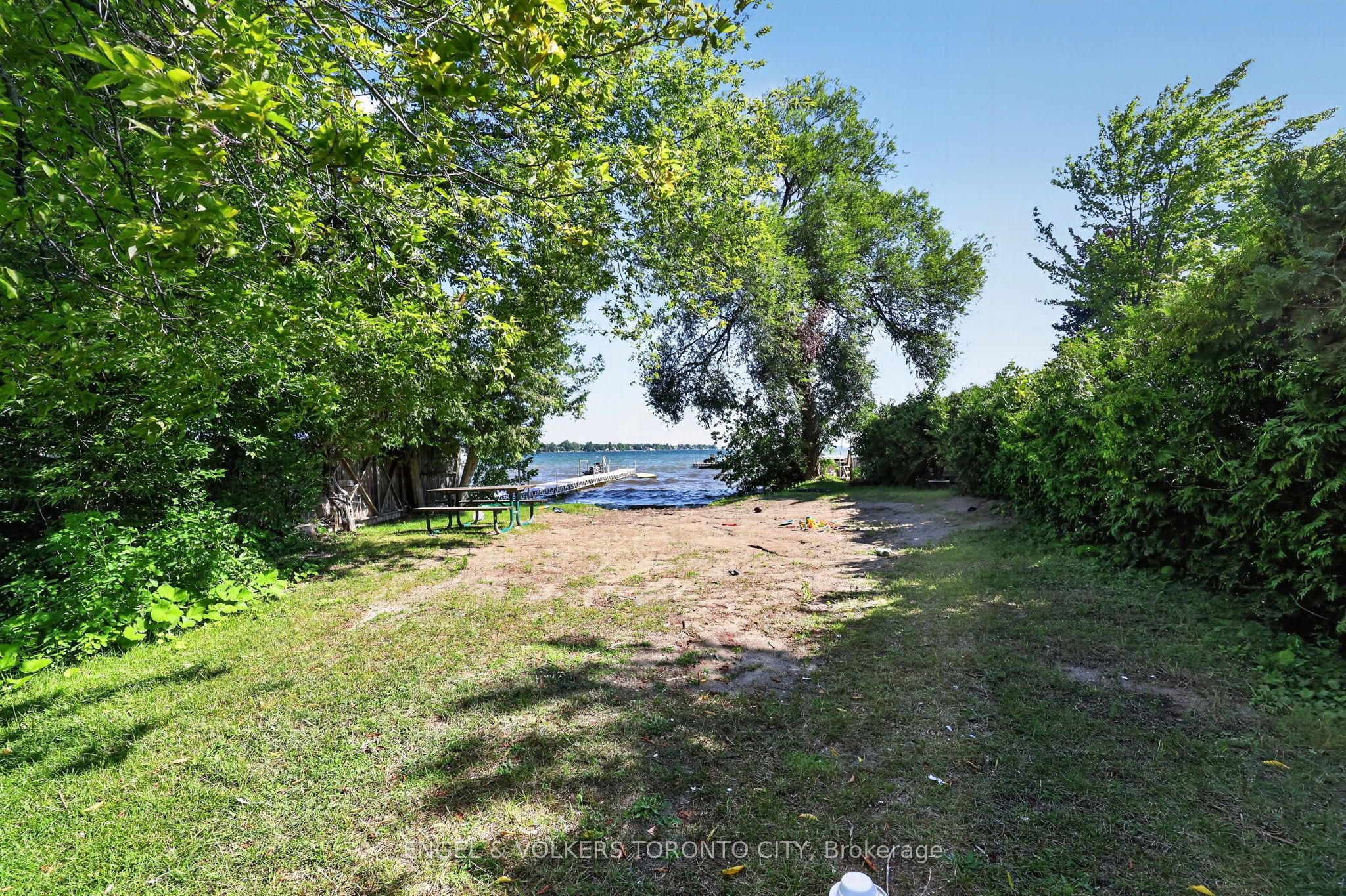 1108 Trombley Street Property Photo 37