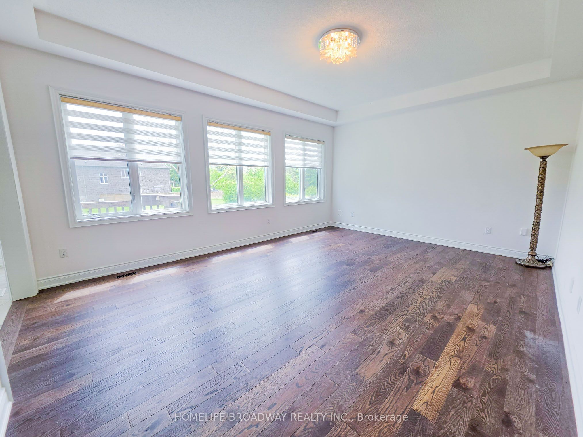 525 Elgin Mills Road W Property Photo 8