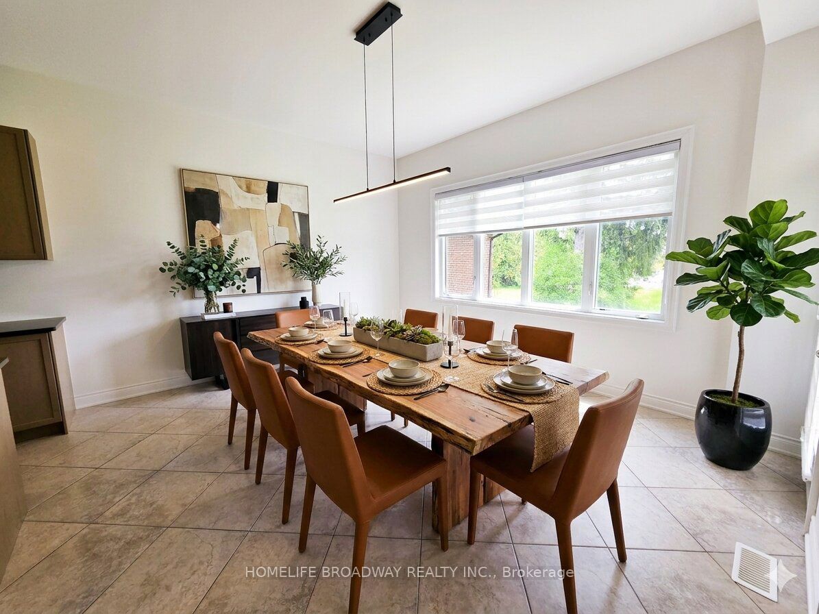 525 Elgin Mills Road W Property Photo 14