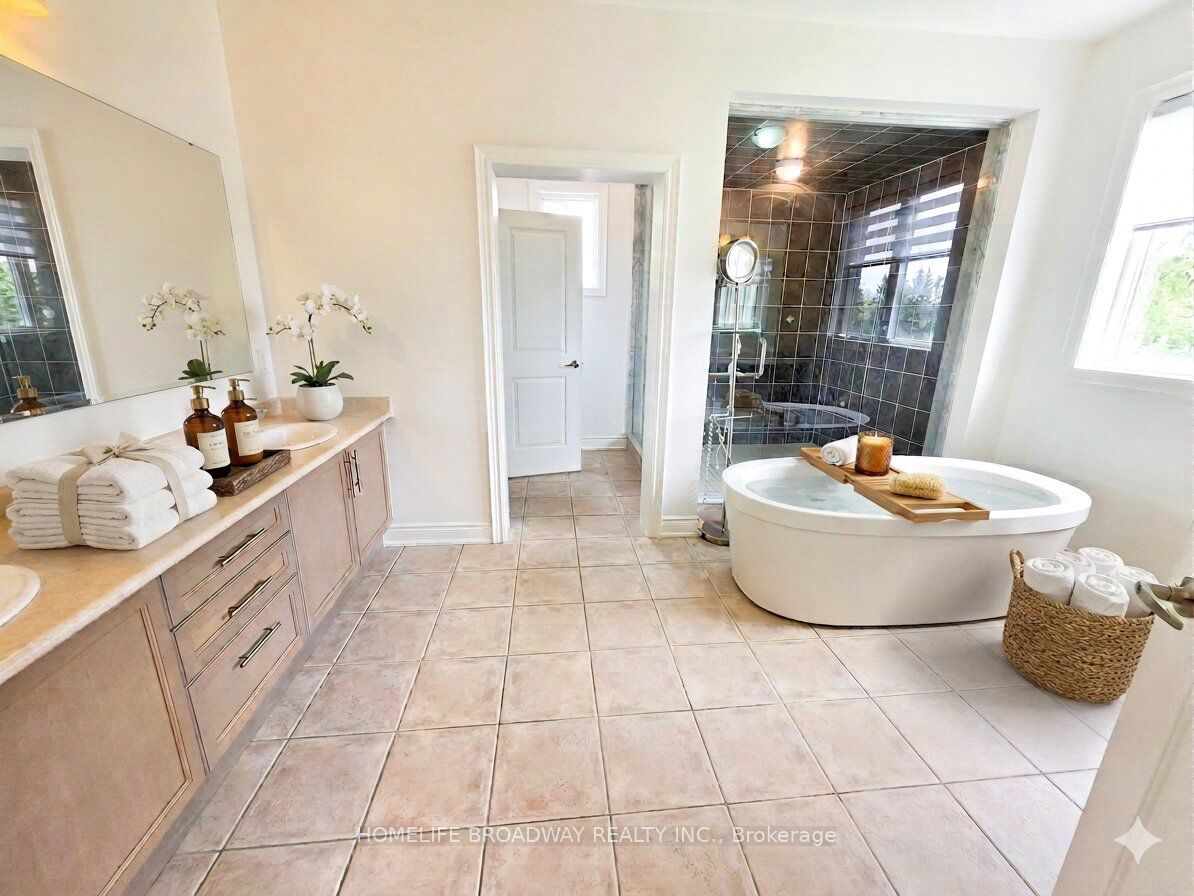 525 Elgin Mills Road W Property Photo 23