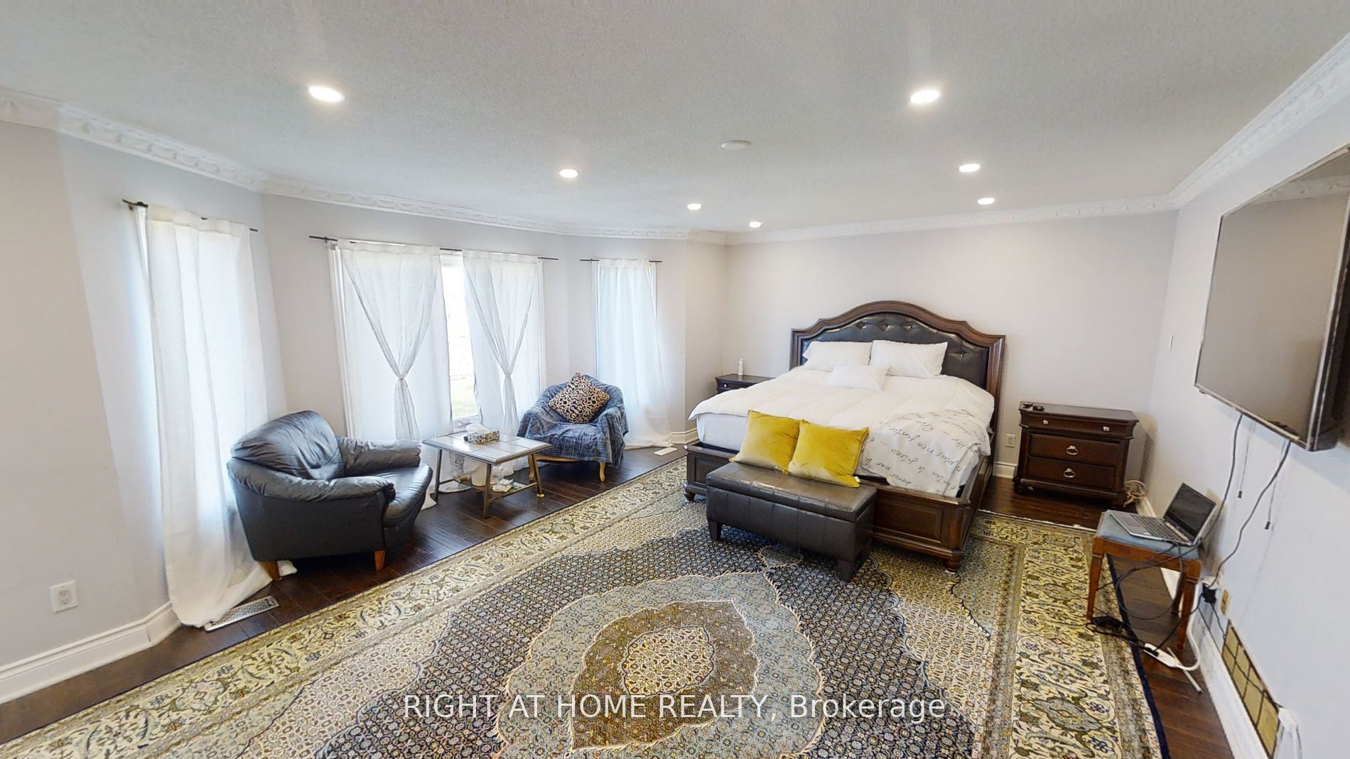 31 Northgate Crescent E Property Photo 20