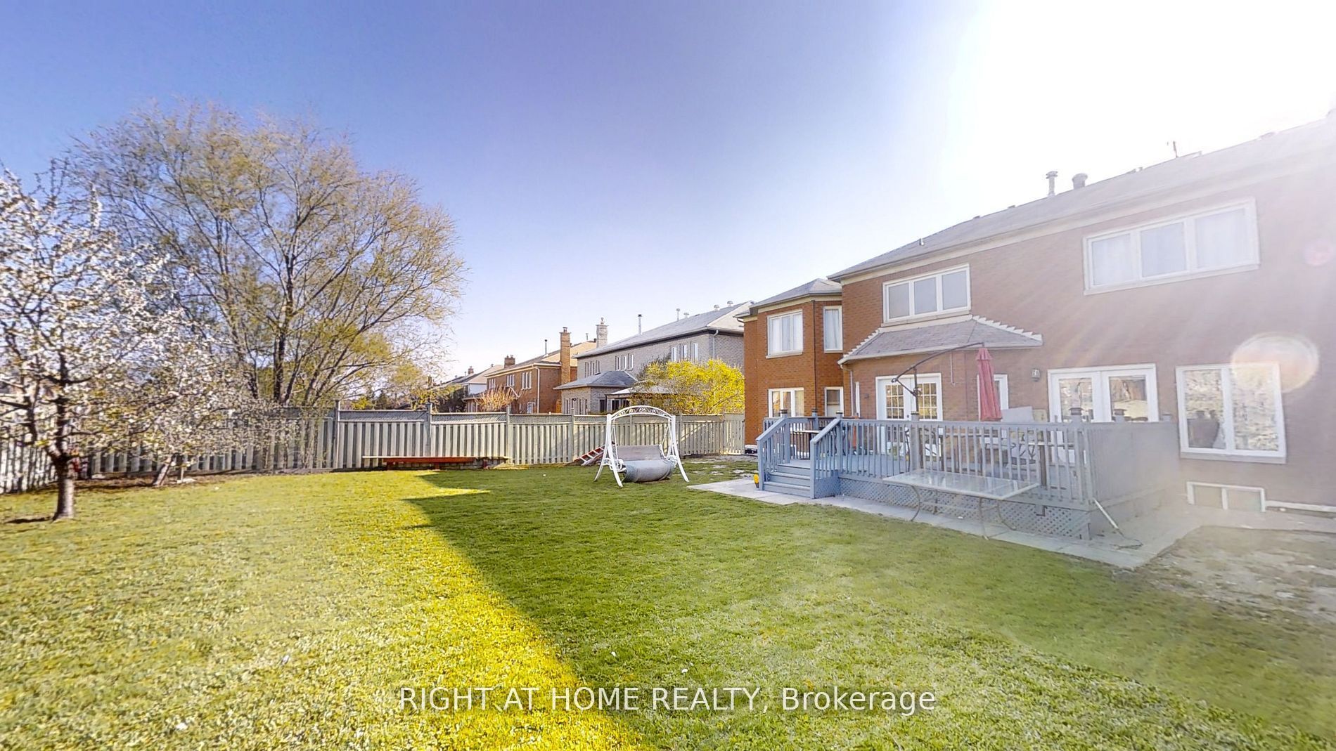 31 Northgate Crescent E Property Photo 46