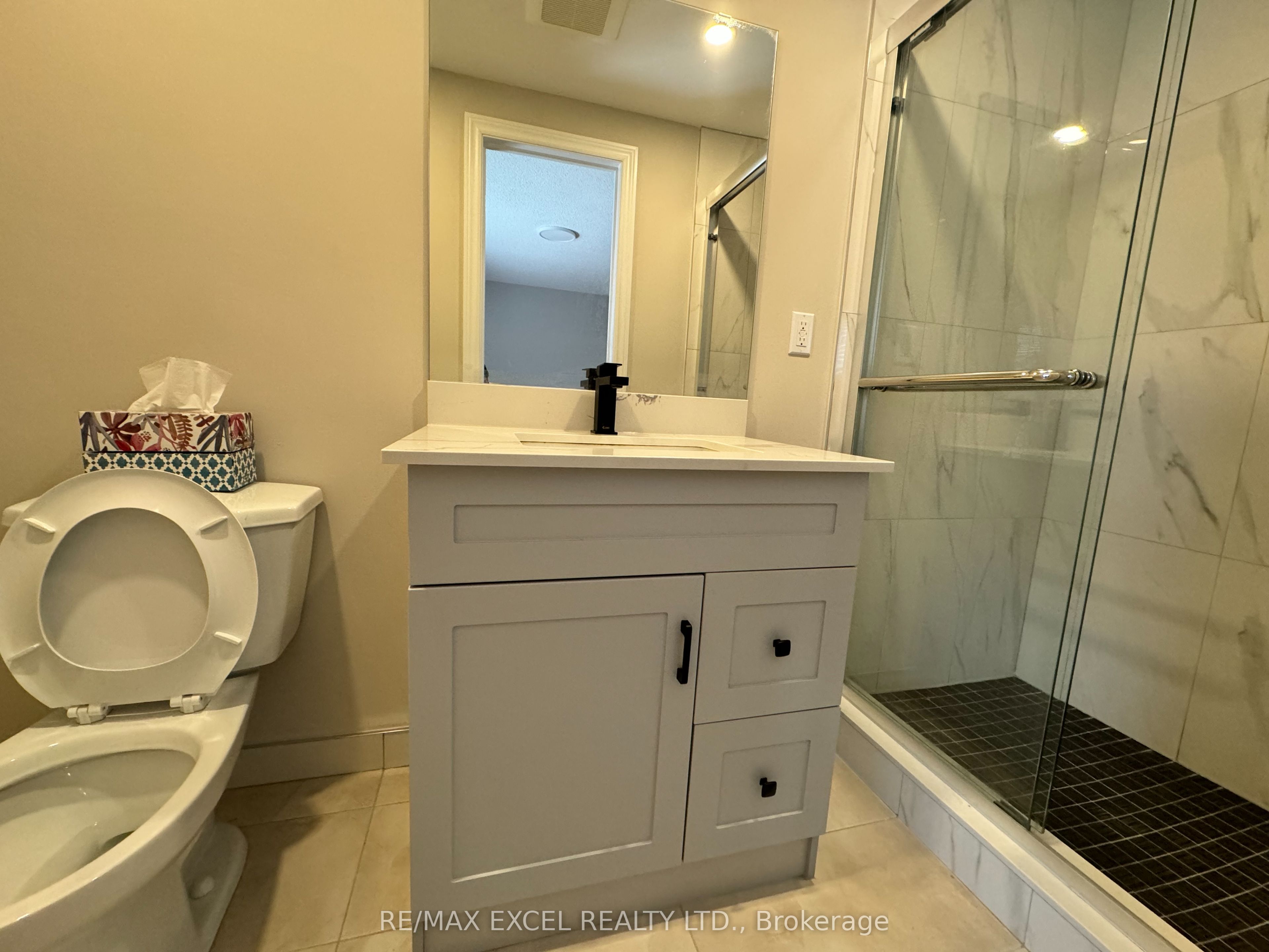 27 Manston Crescent Property Photo 4