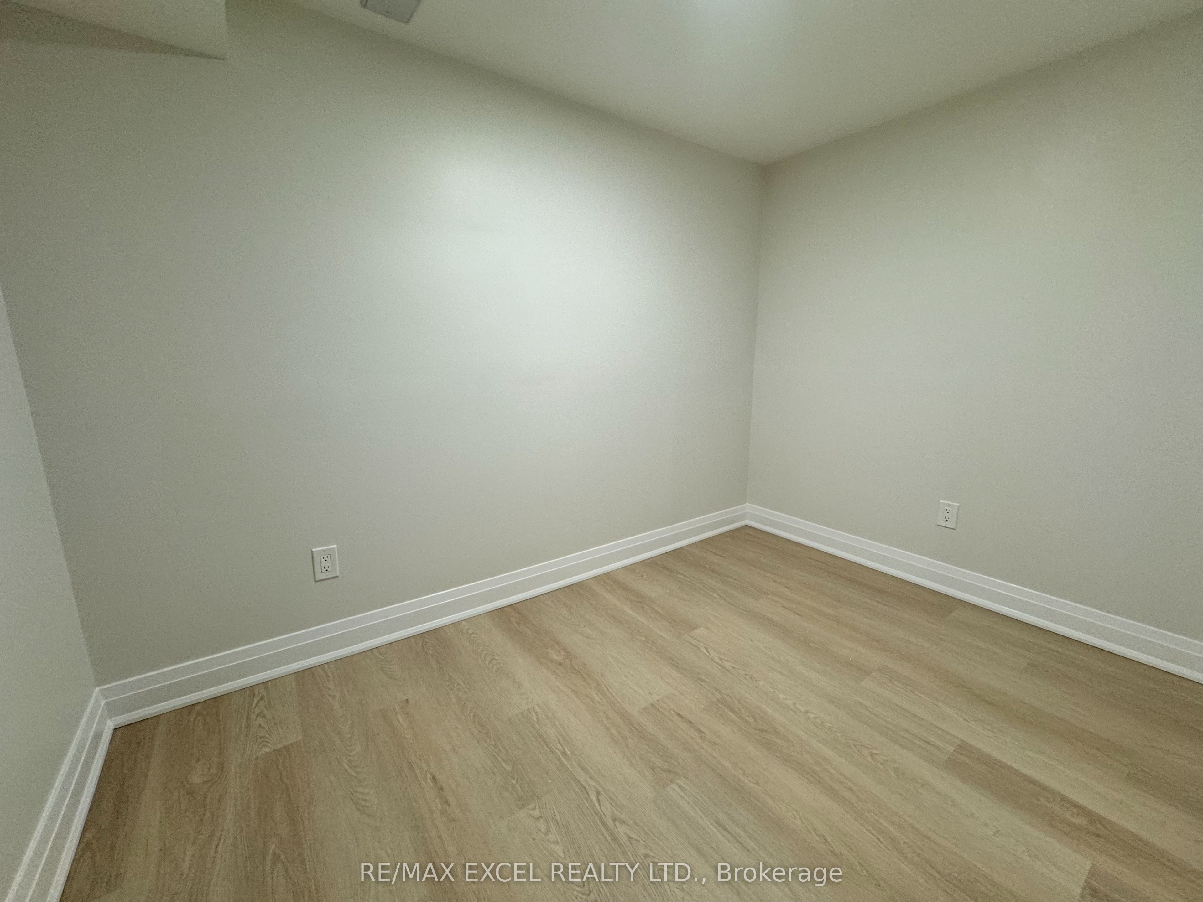 27 Manston Crescent Property Photo 10