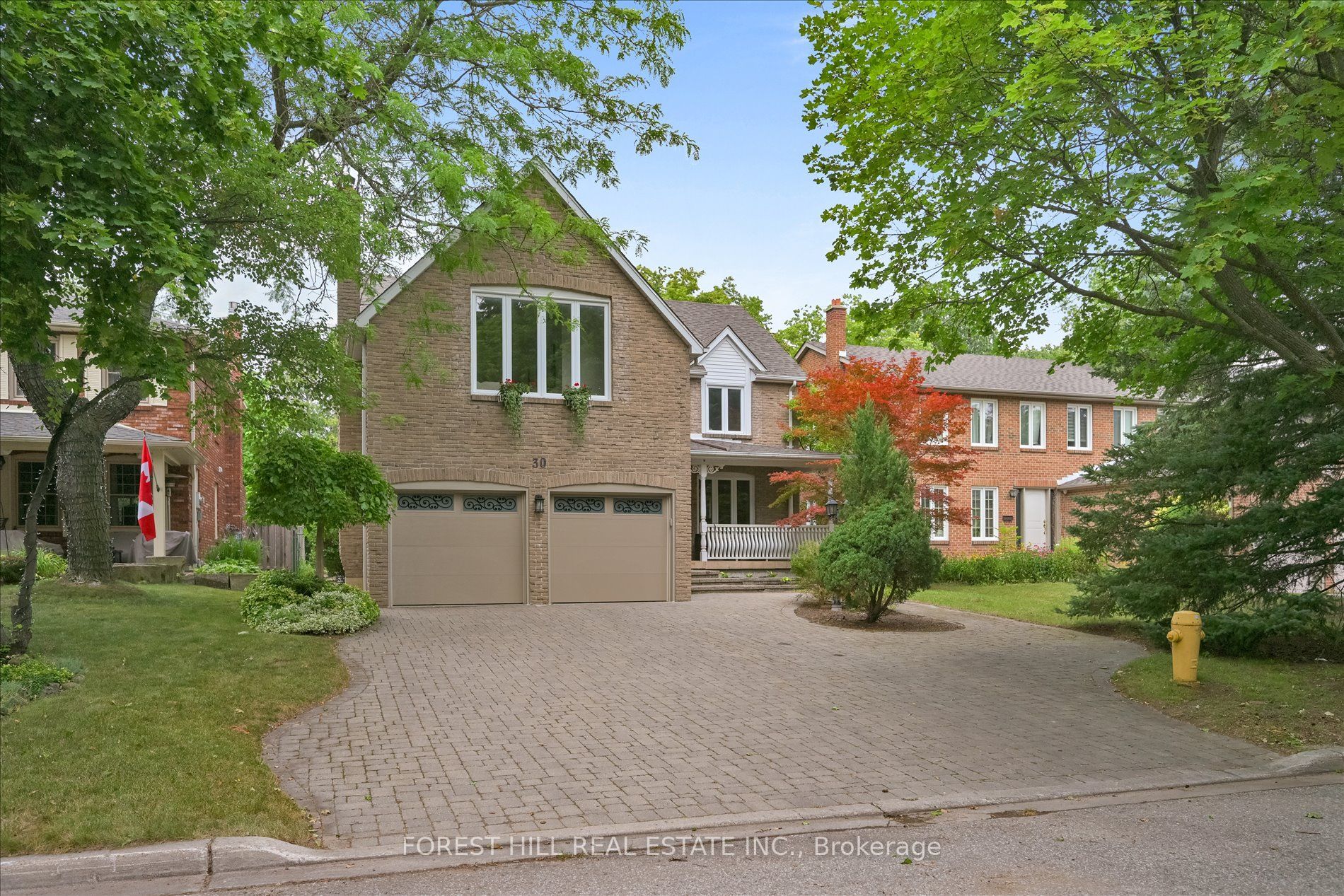 30 Pennock Crescent Property Photo 1