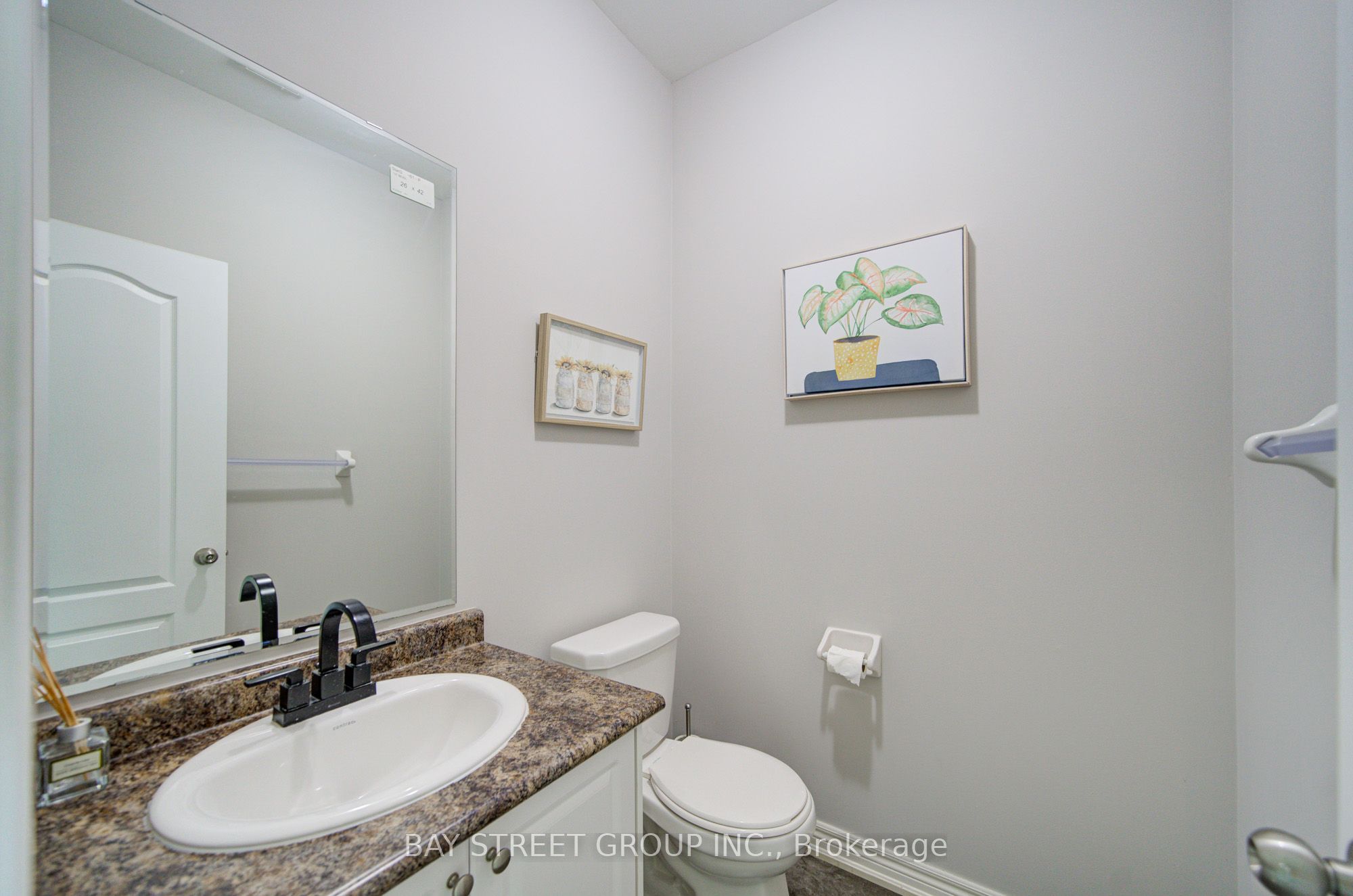 48 Roy Grove Way Property Photo 13