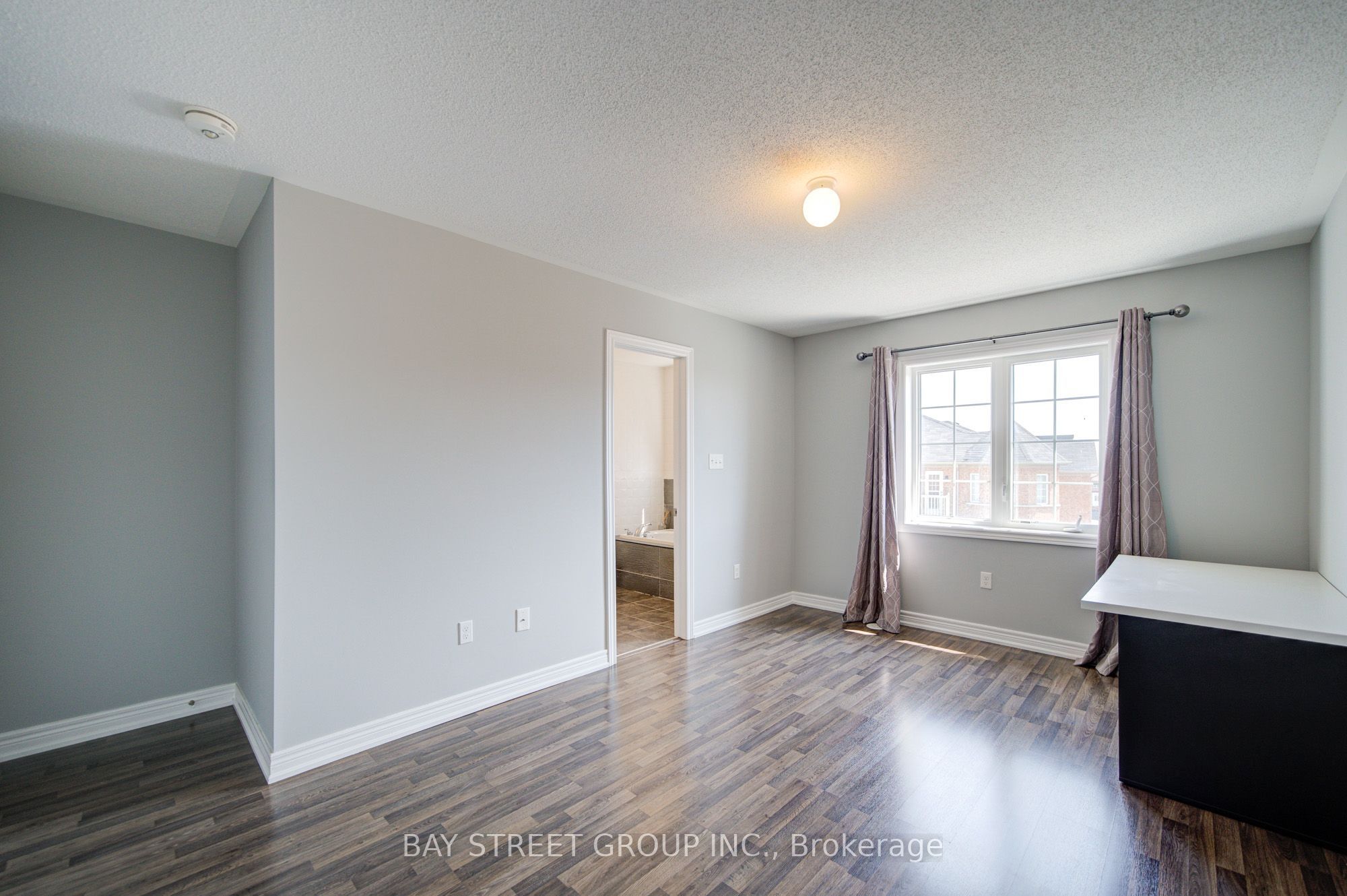 48 Roy Grove Way Property Photo 17