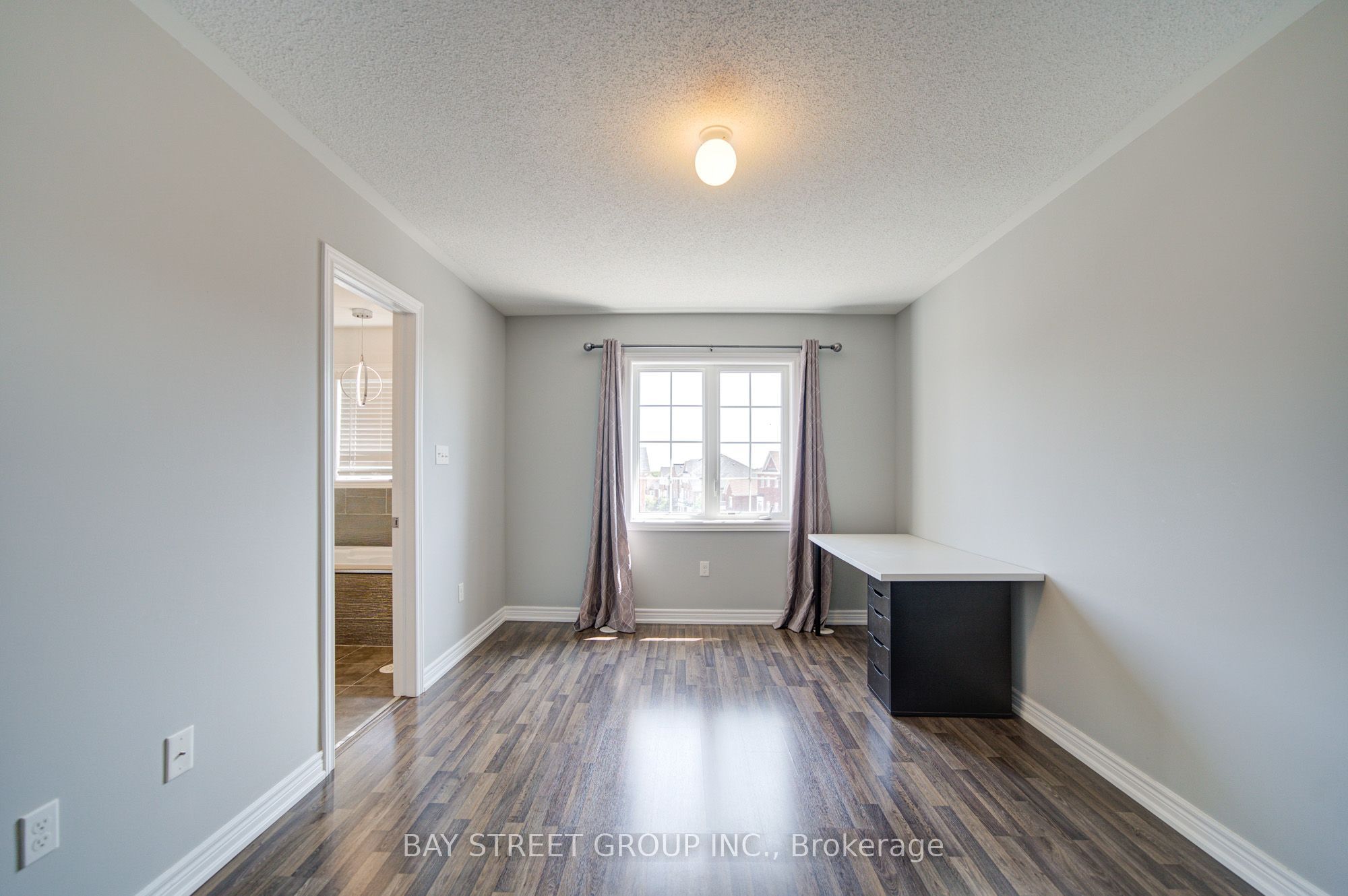 48 Roy Grove Way Property Photo 18