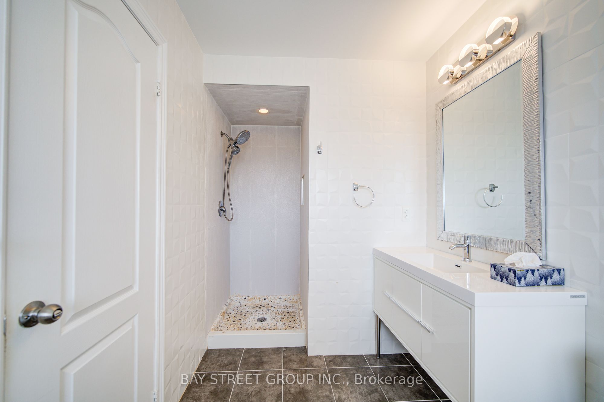 48 Roy Grove Way Property Photo 22