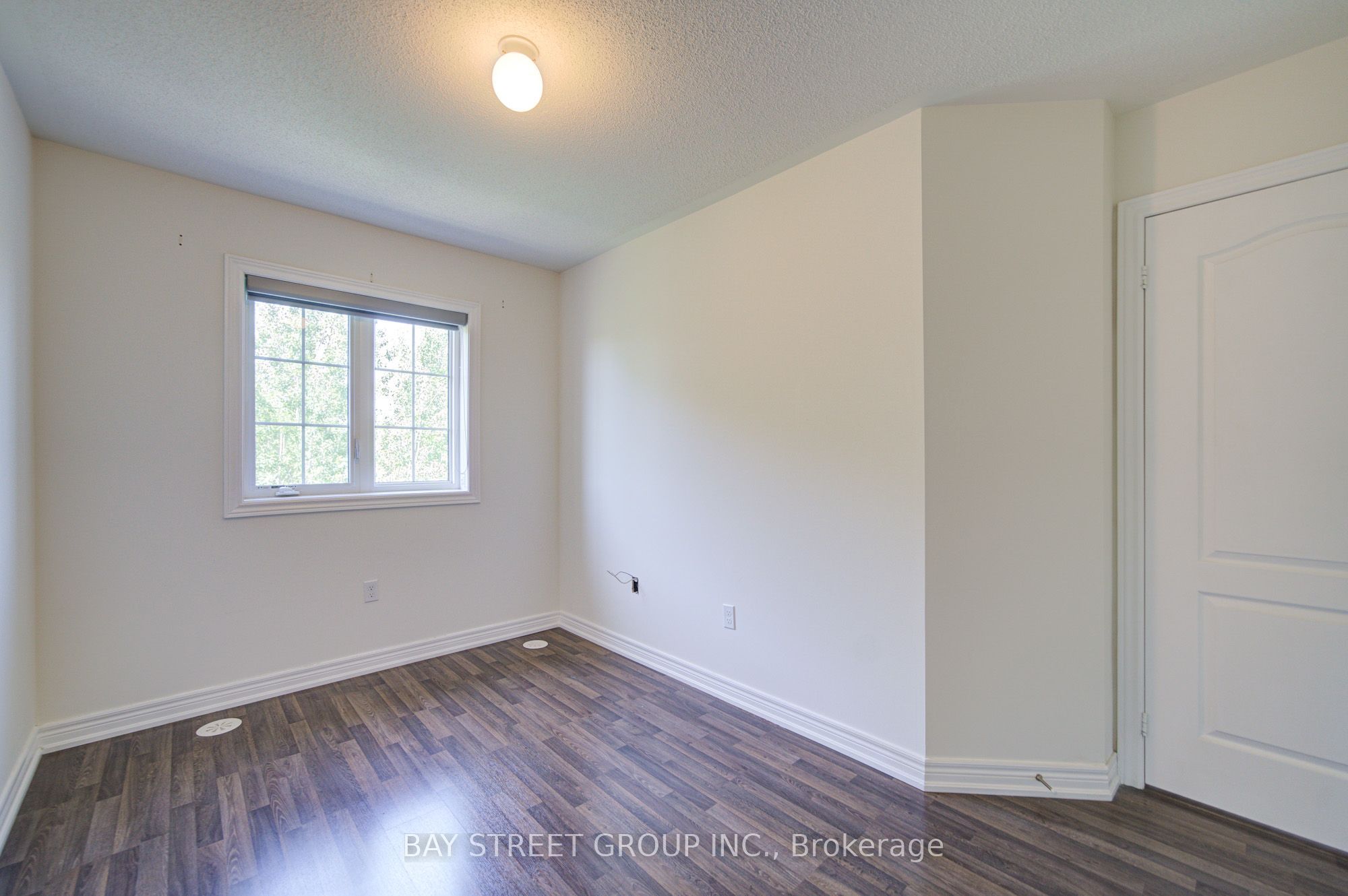 48 Roy Grove Way Property Photo 25