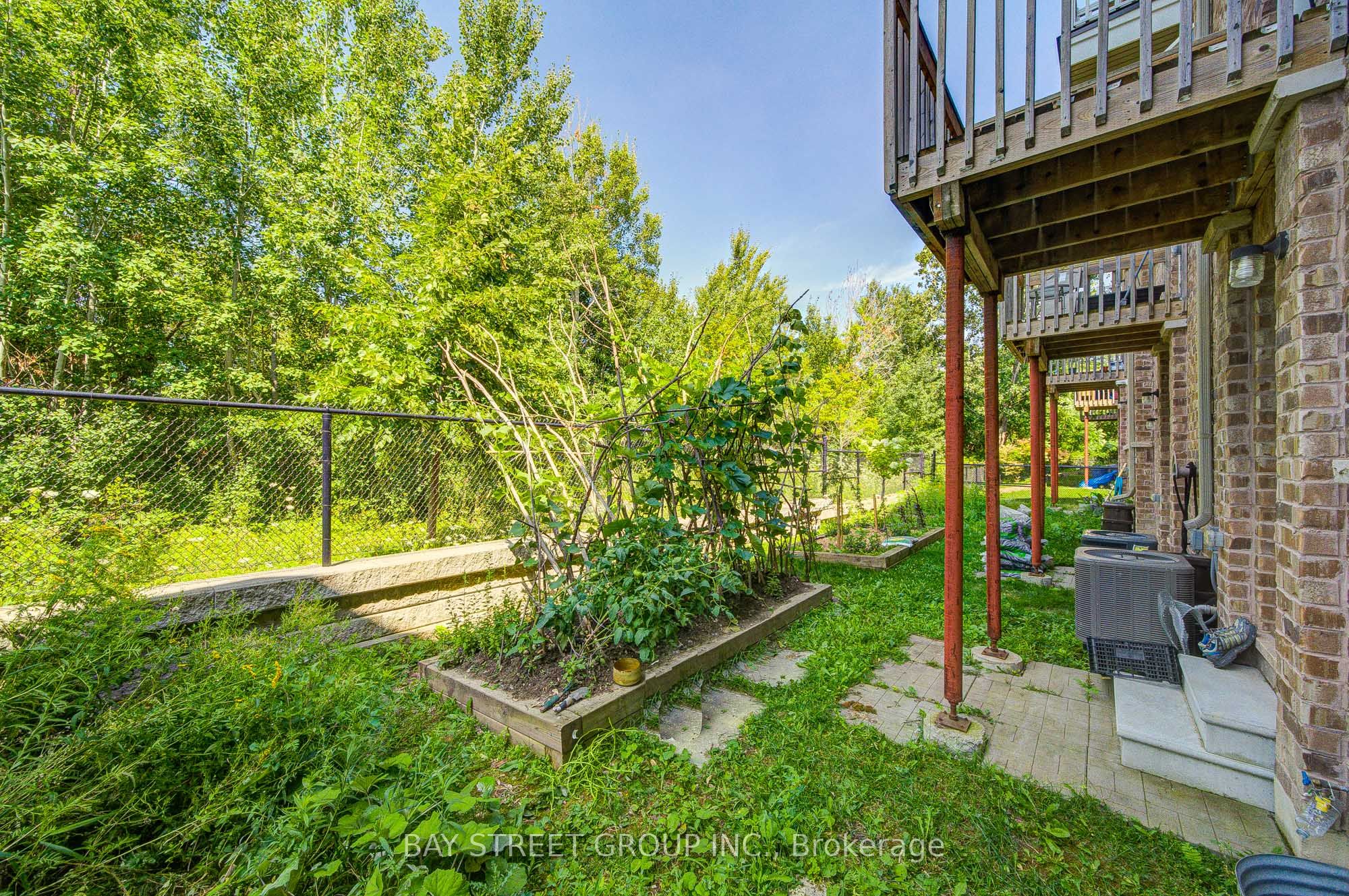 48 Roy Grove Way Property Photo 34