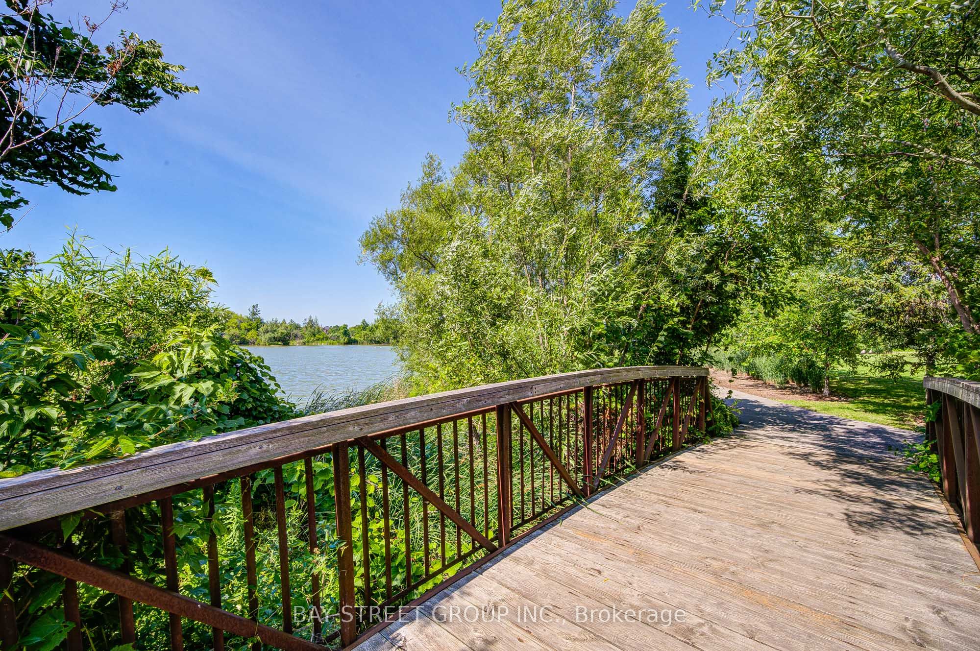 48 Roy Grove Way Property Photo 38