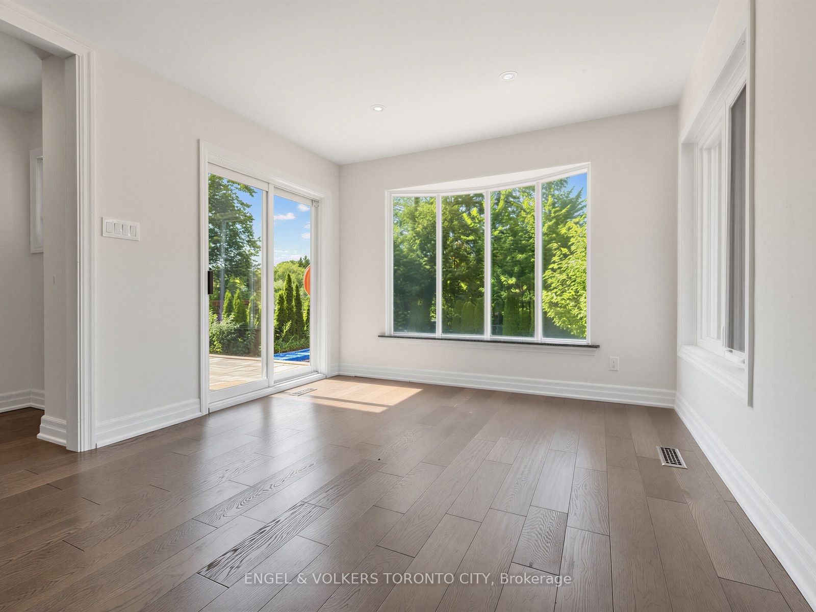 98 Golf Links Drive Property Photo 18