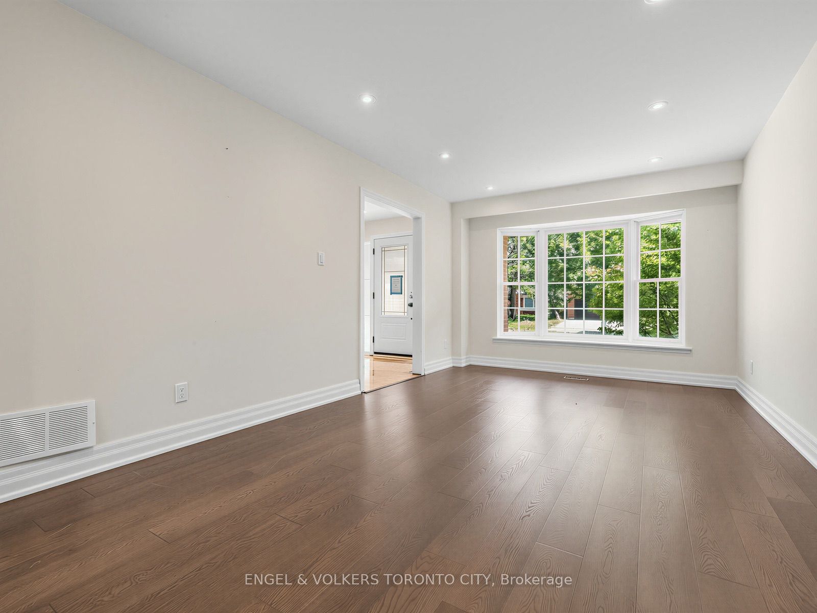 98 Golf Links Drive Property Photo 22