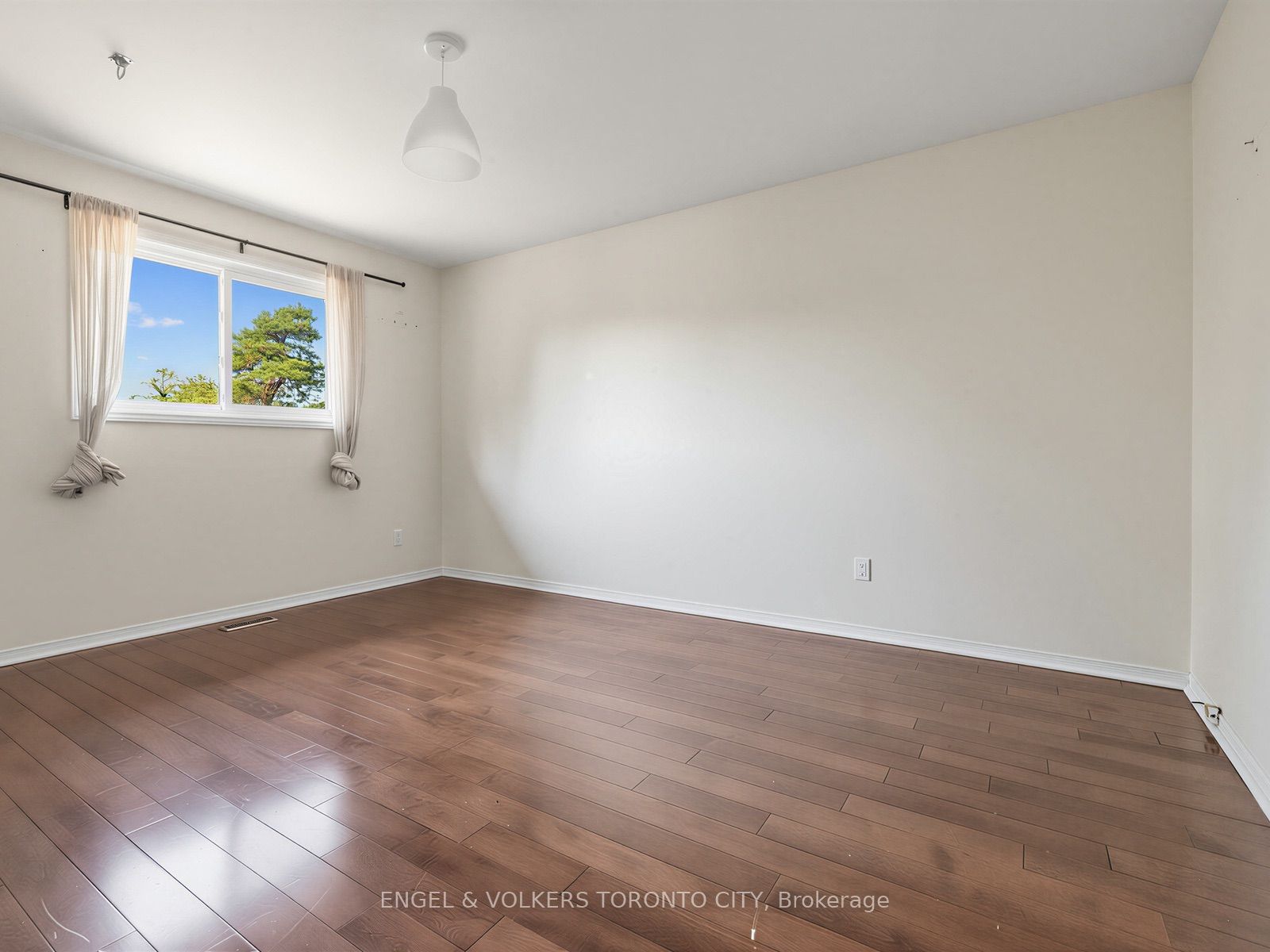 98 Golf Links Drive Property Photo 27
