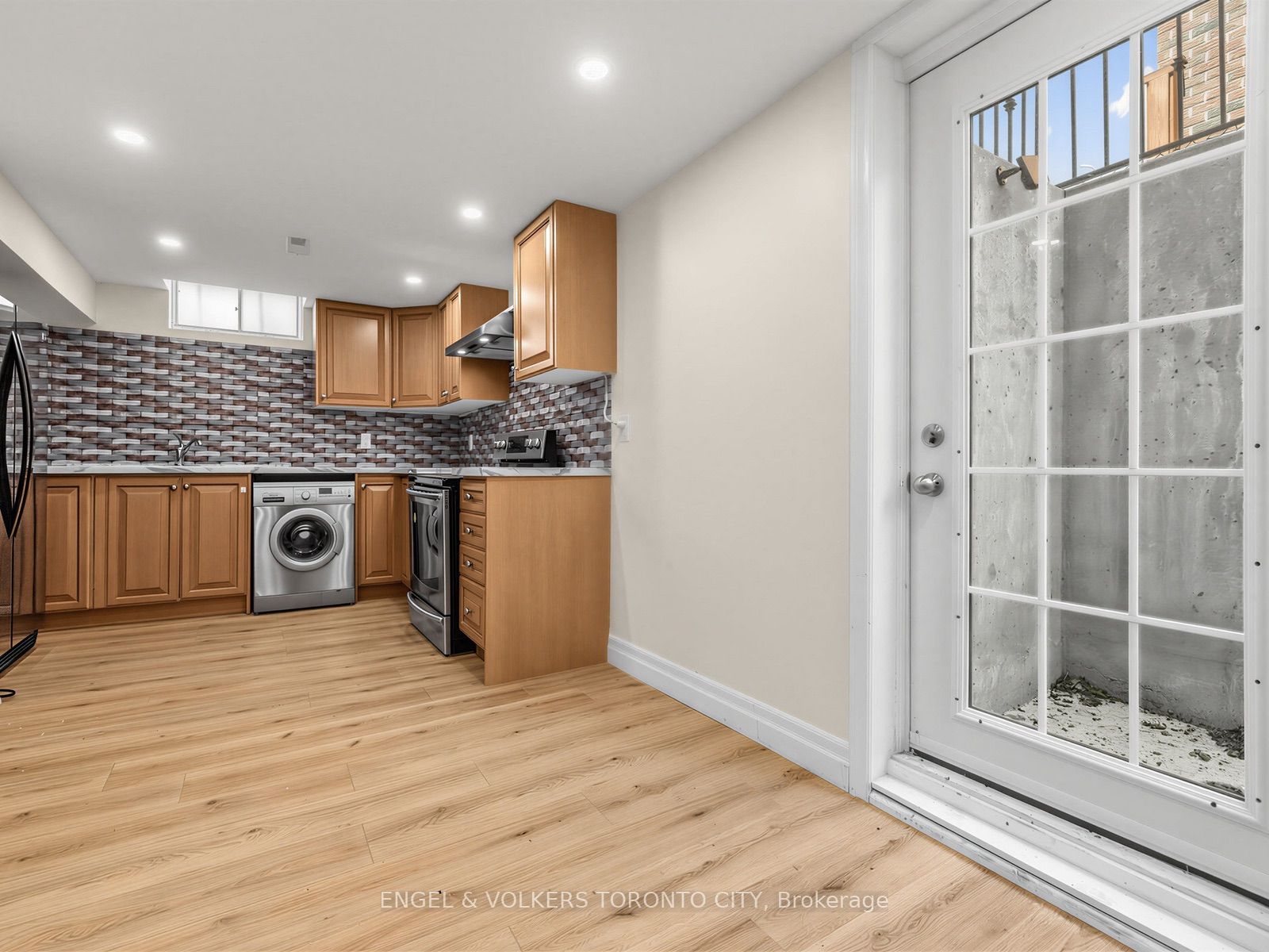 98 Golf Links Drive Property Photo 36
