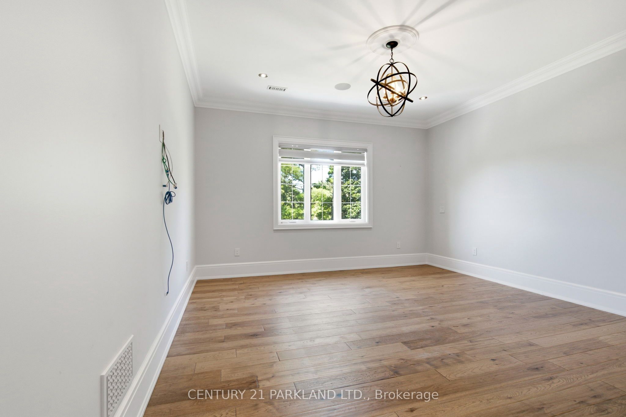 12 Hollywood Crescent Property Photo 23