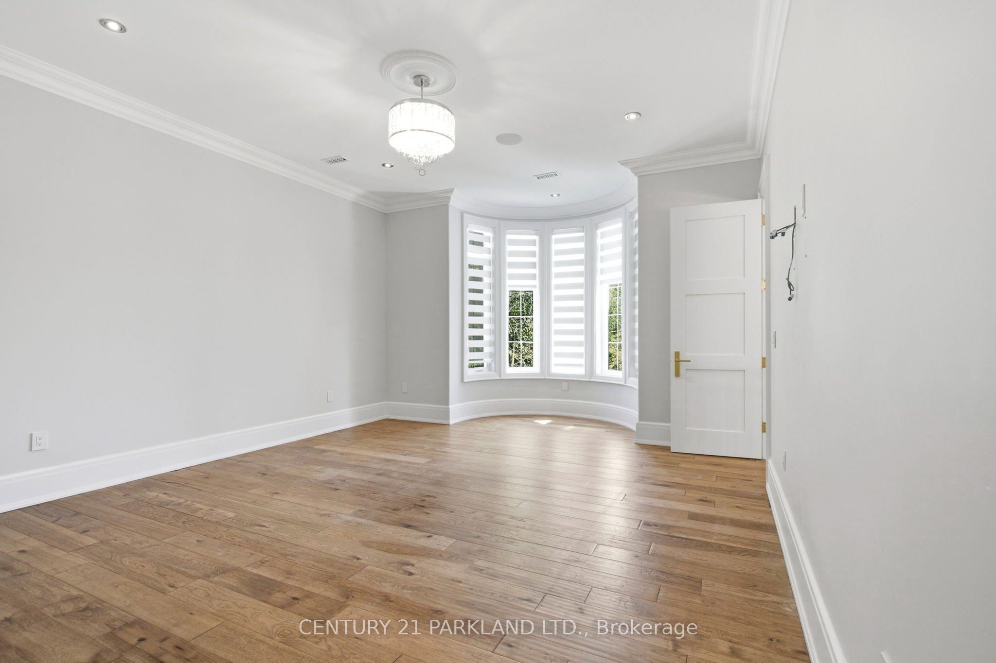 12 Hollywood Crescent Property Photo 27