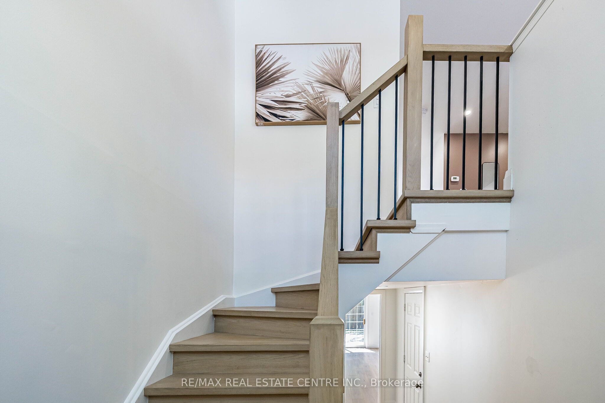 29 Mosaics Avenue Property Photo 4
