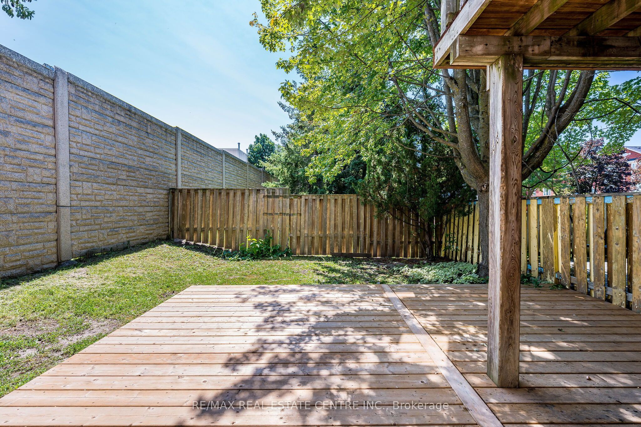 29 Mosaics Avenue Property Photo 45