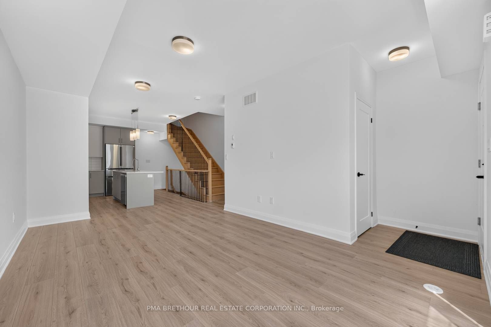 52 Burleigh Mews Property Photo 3