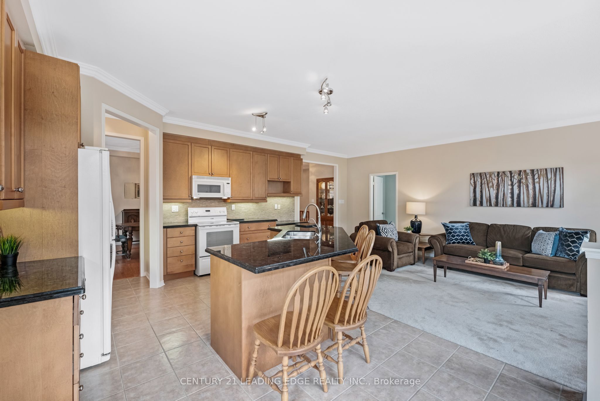 50 Button Crescent Property Photo 5