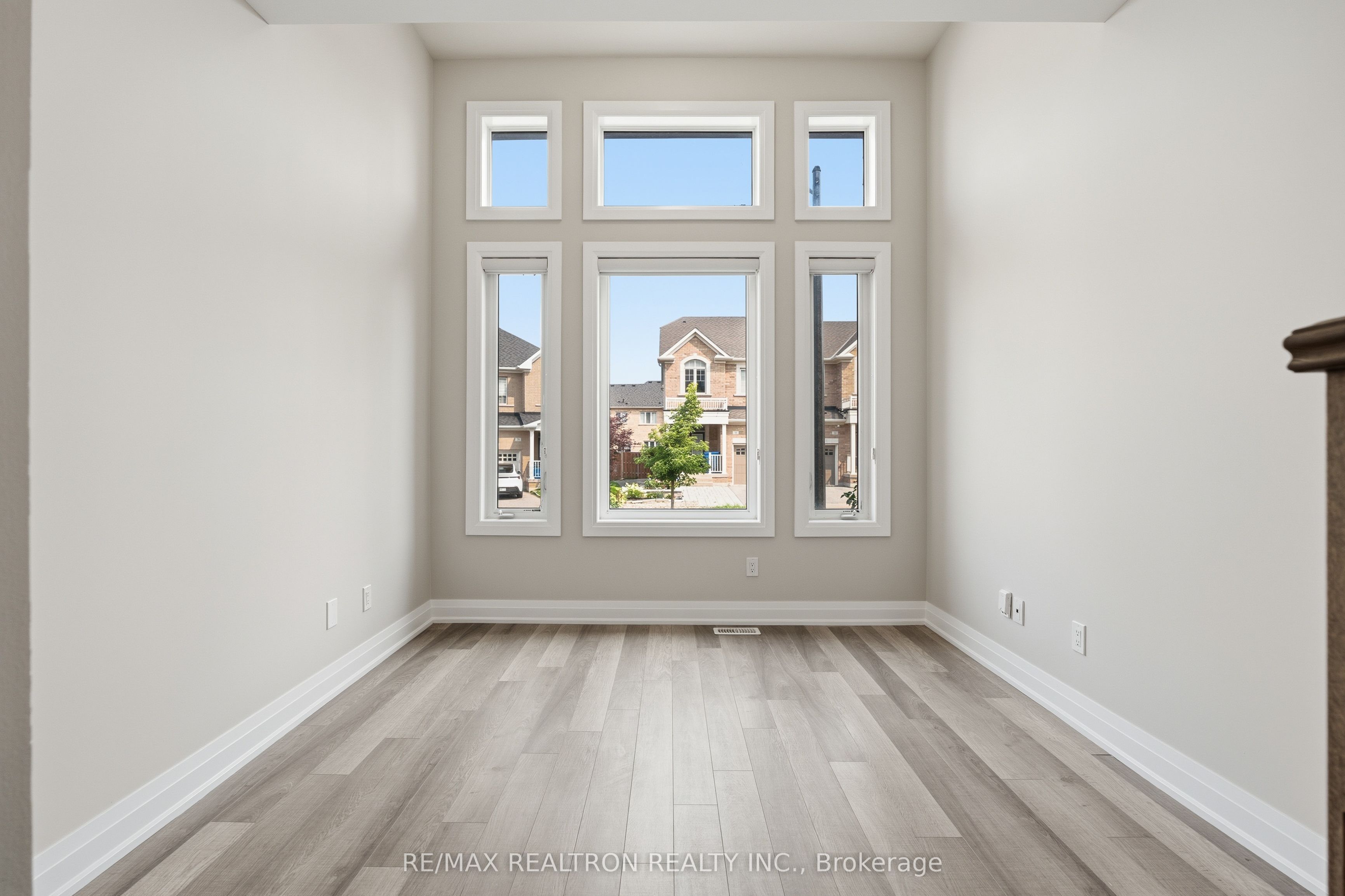 5 Sparks Street Property Photo 12