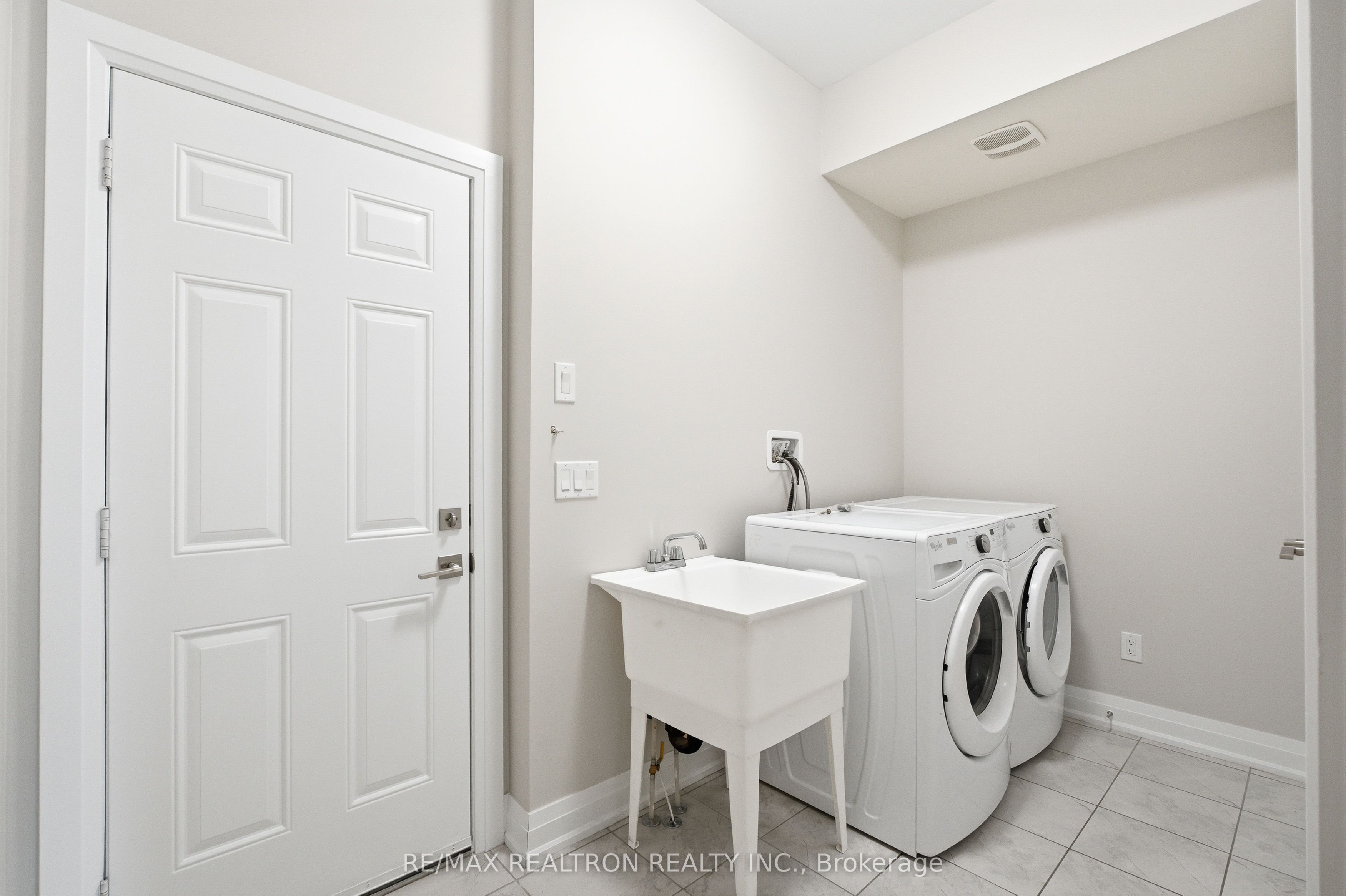 5 Sparks Street Property Photo 14