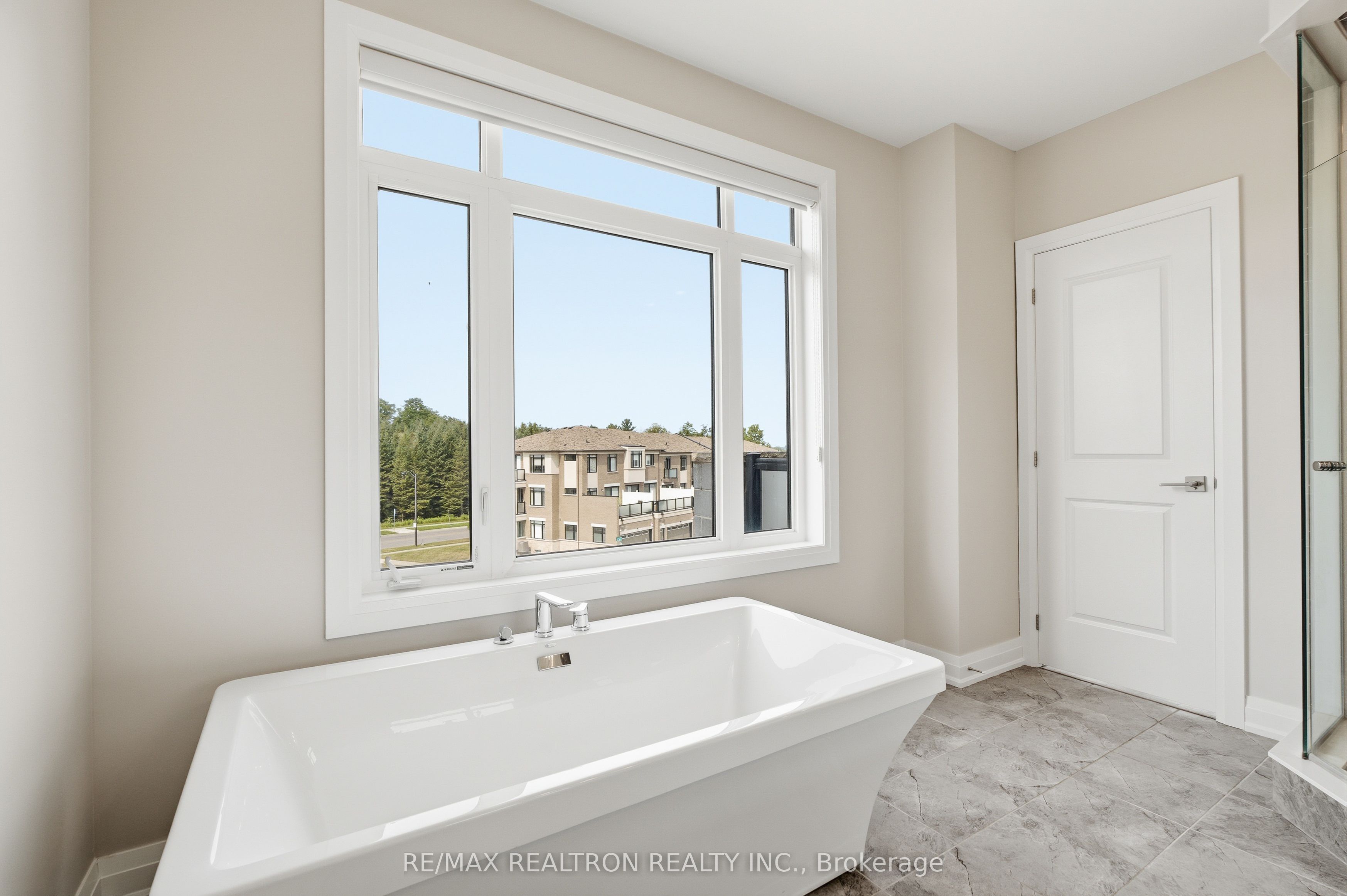 5 Sparks Street Property Photo 39