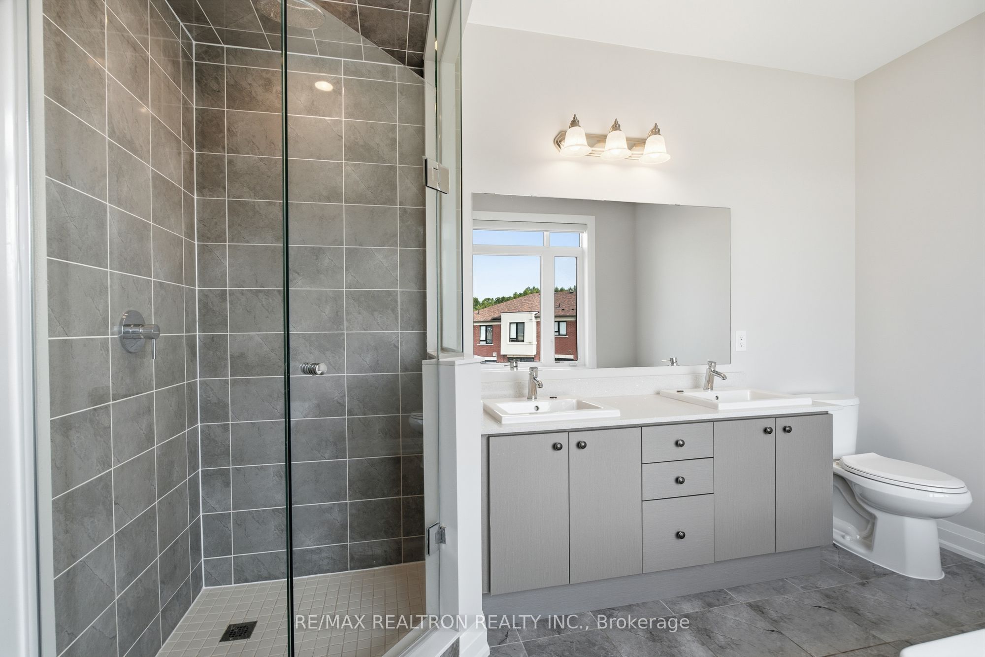 5 Sparks Street Property Photo 40