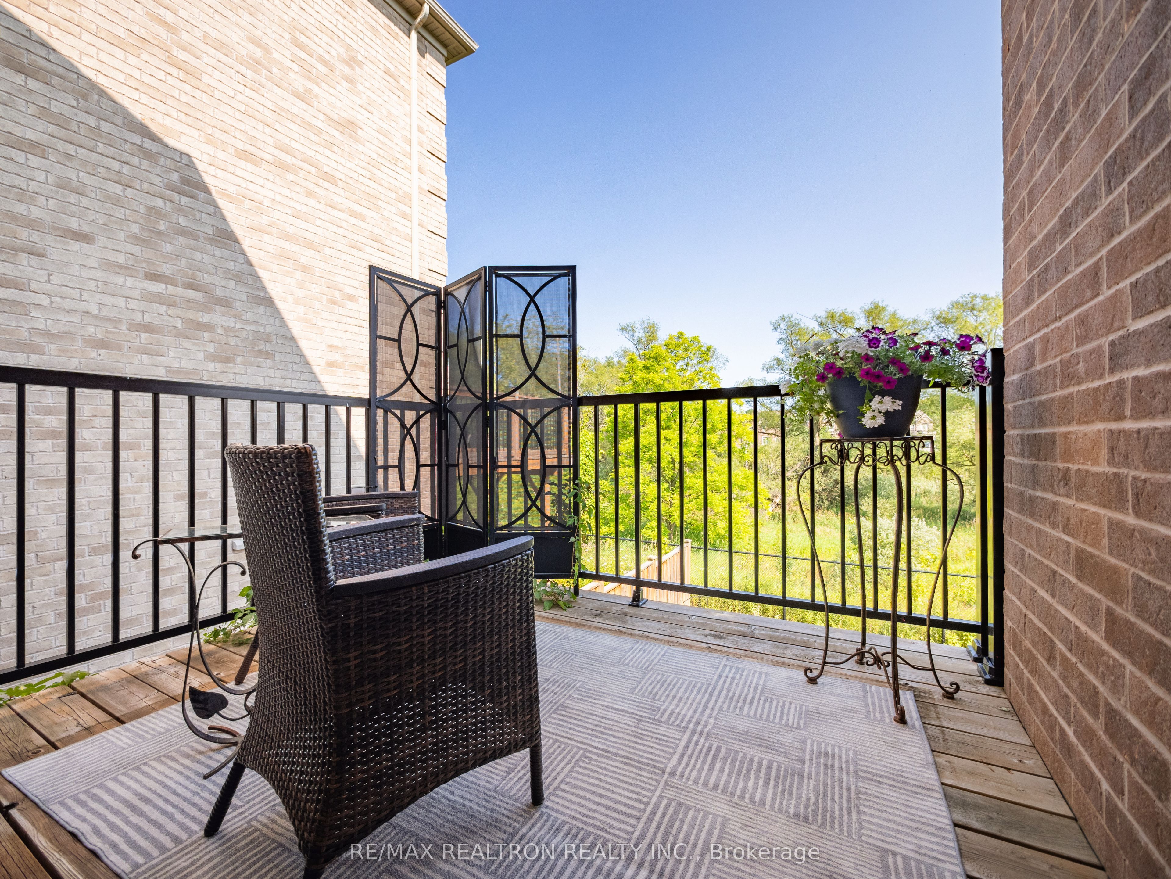 58 Sharonview Crescent Property Photo 13