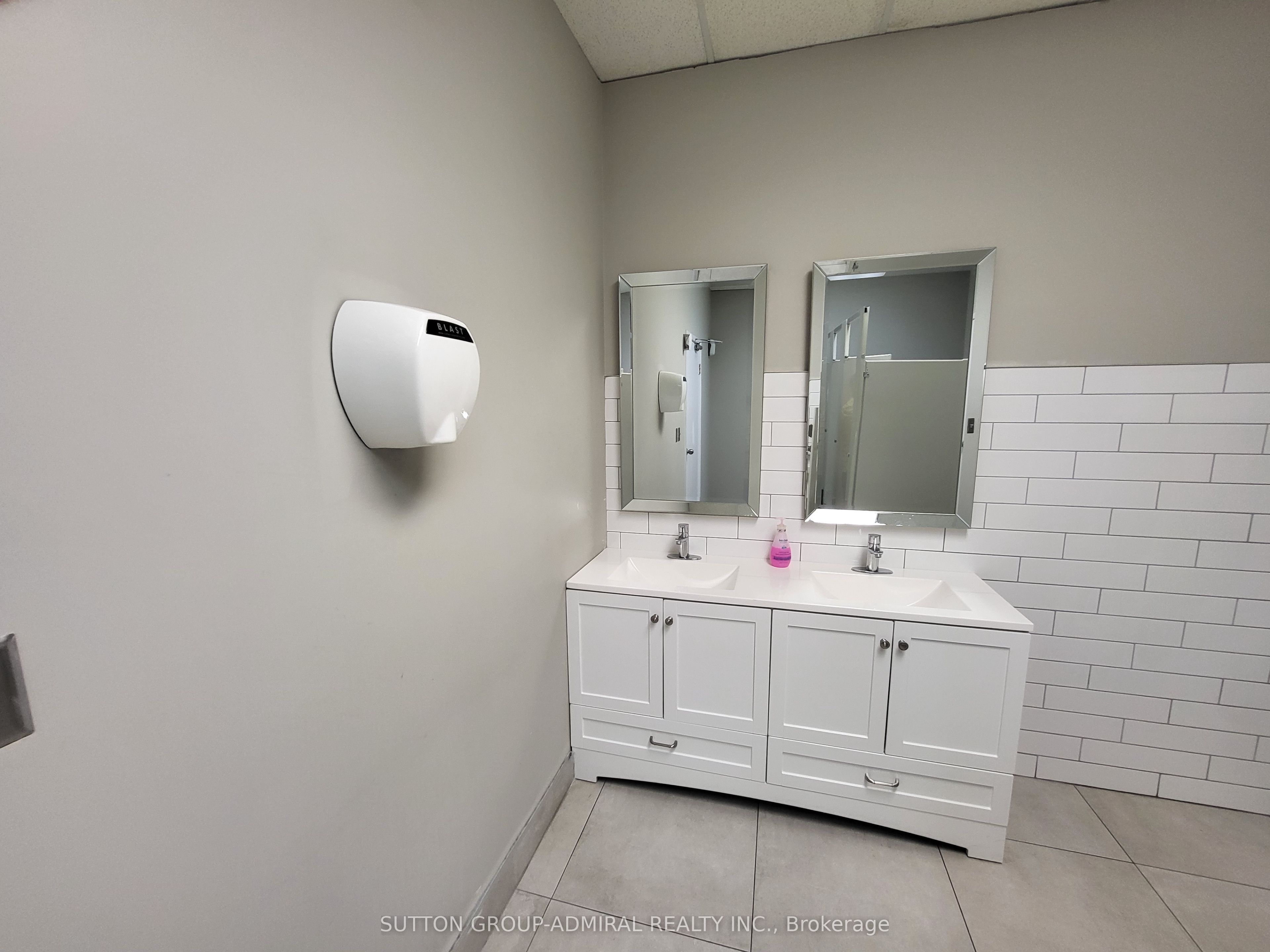 385 Connie Crescent 201a Property Photo 41