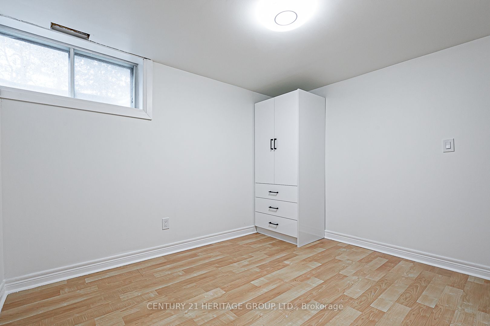 219 Harris Avenue Bsmt Property Photo 14