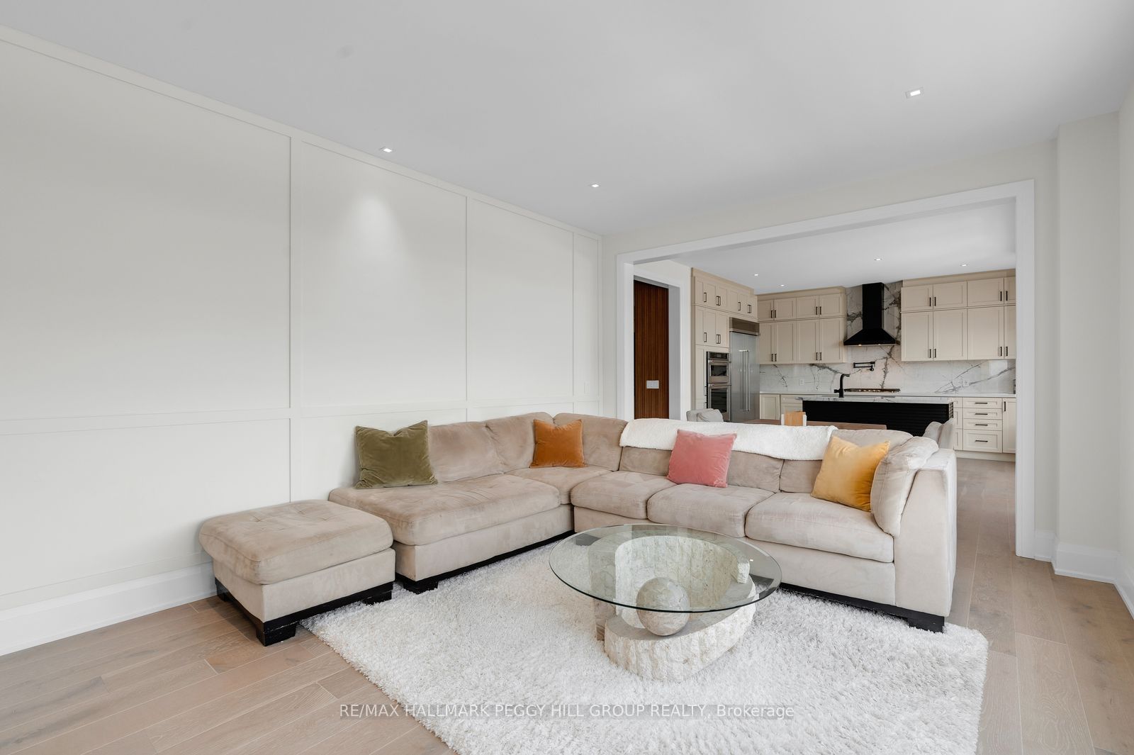 61 Strathgreen Lane Property Photo 4